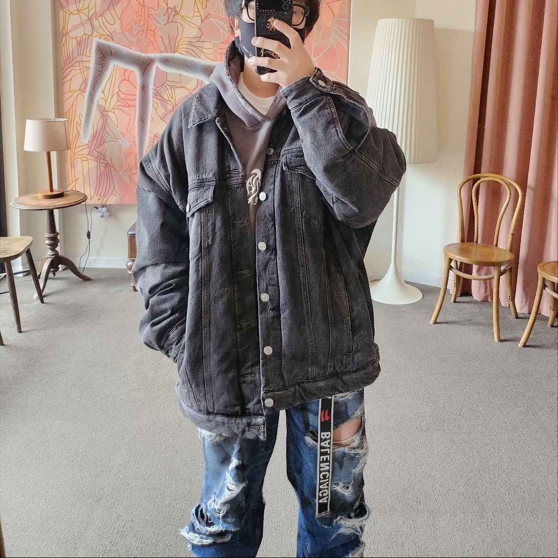 Balenciaga Mirror Padded Denim Jacket Dark Grey, Balenciaga Stomper Bootie Black 착용 스타일 - 4