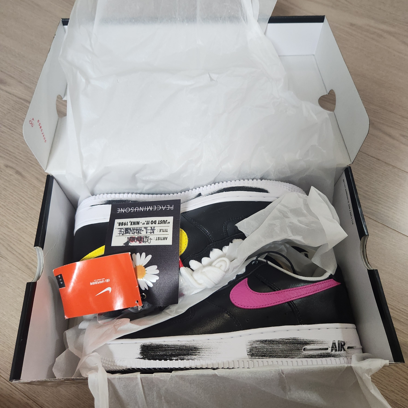 Nike x Peaceminusone Air Force 1 Low Para-Noise 3.0 Black and Multicolor 착용 스타일 - 2
