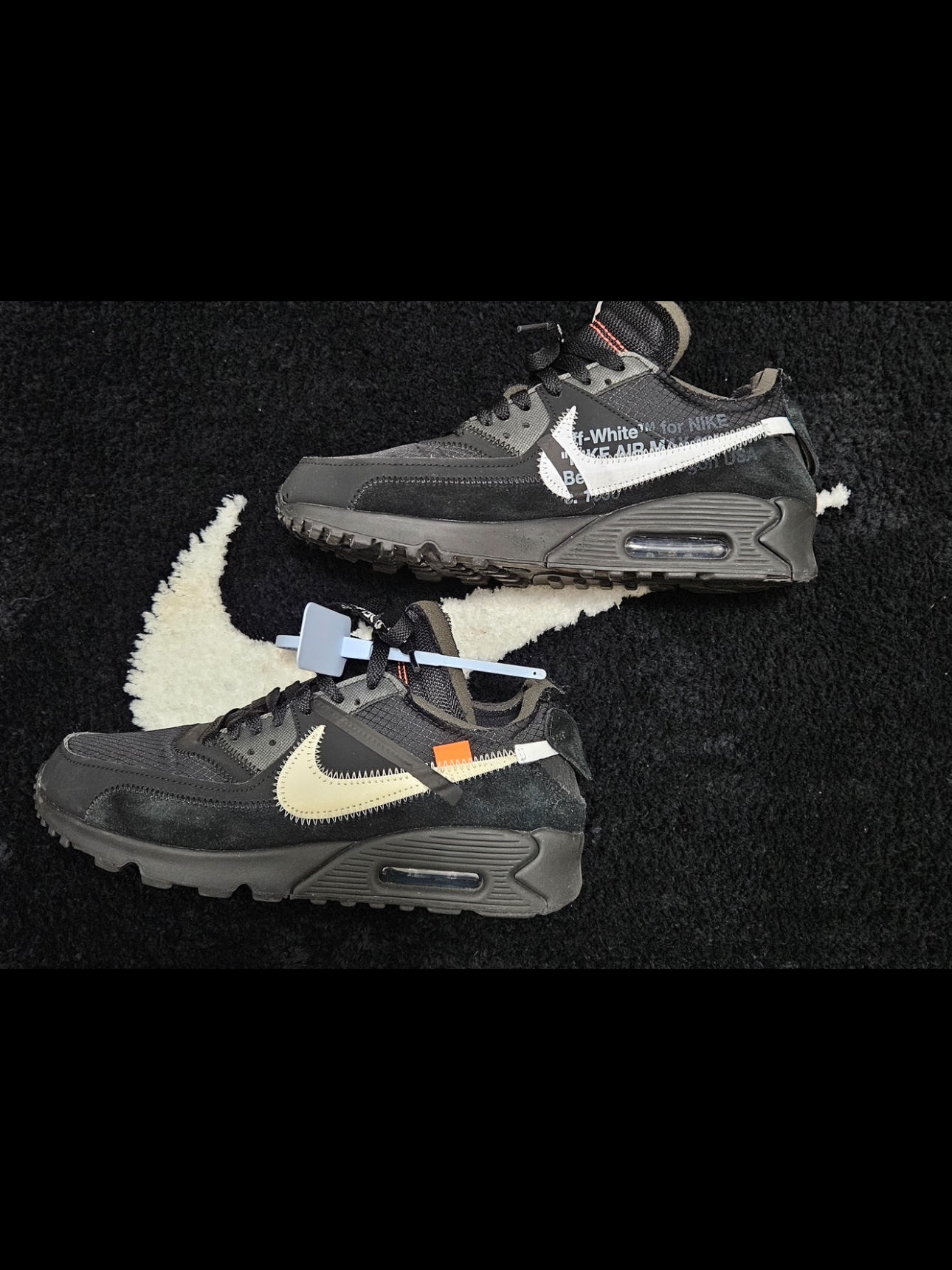 Nike x Off-White Air Max 90 V2 Black White 착용 스타일 - 1