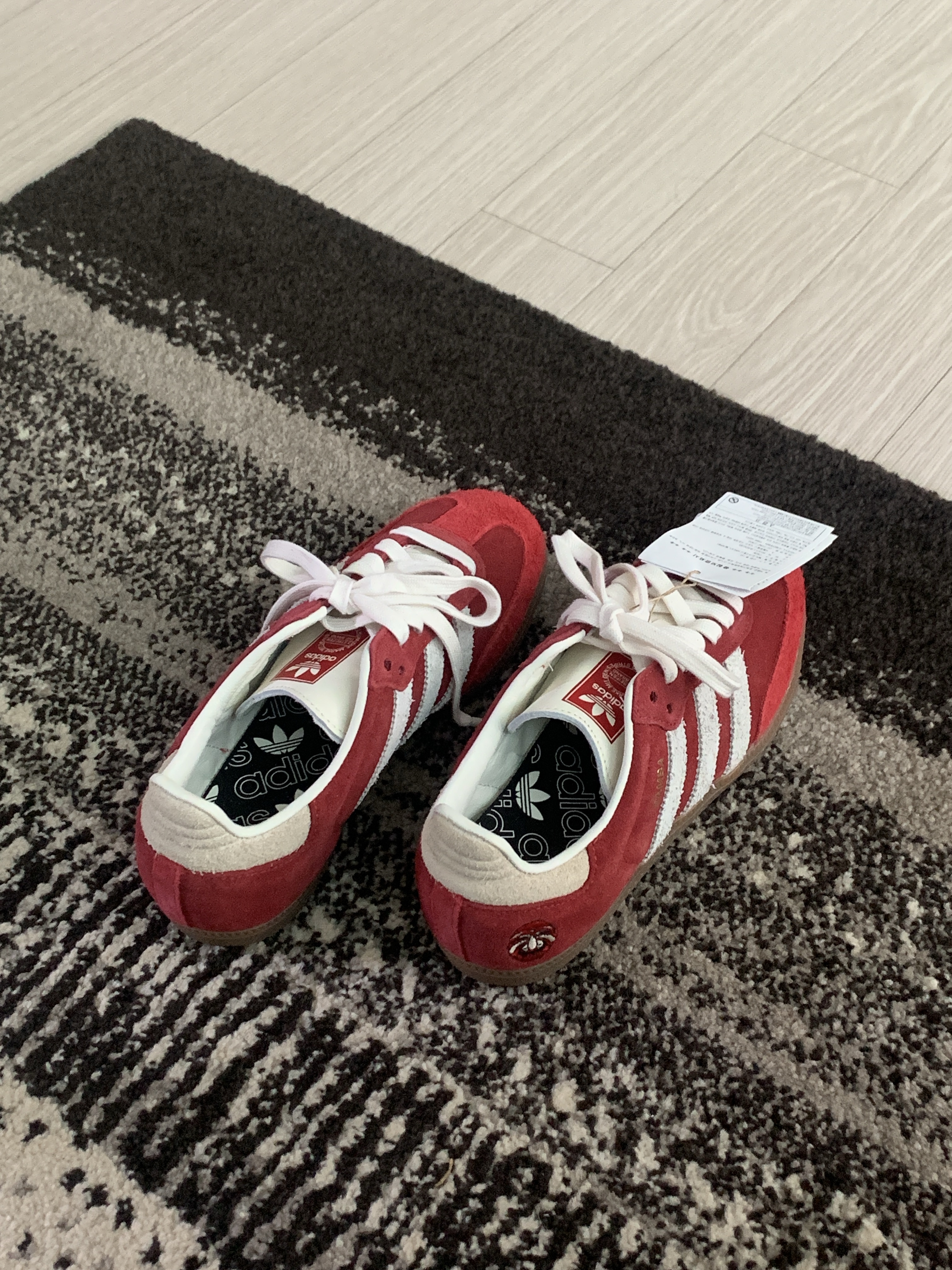 Adidas Samba OG Tal Better Scarlet Off White 착용 스타일 - 1