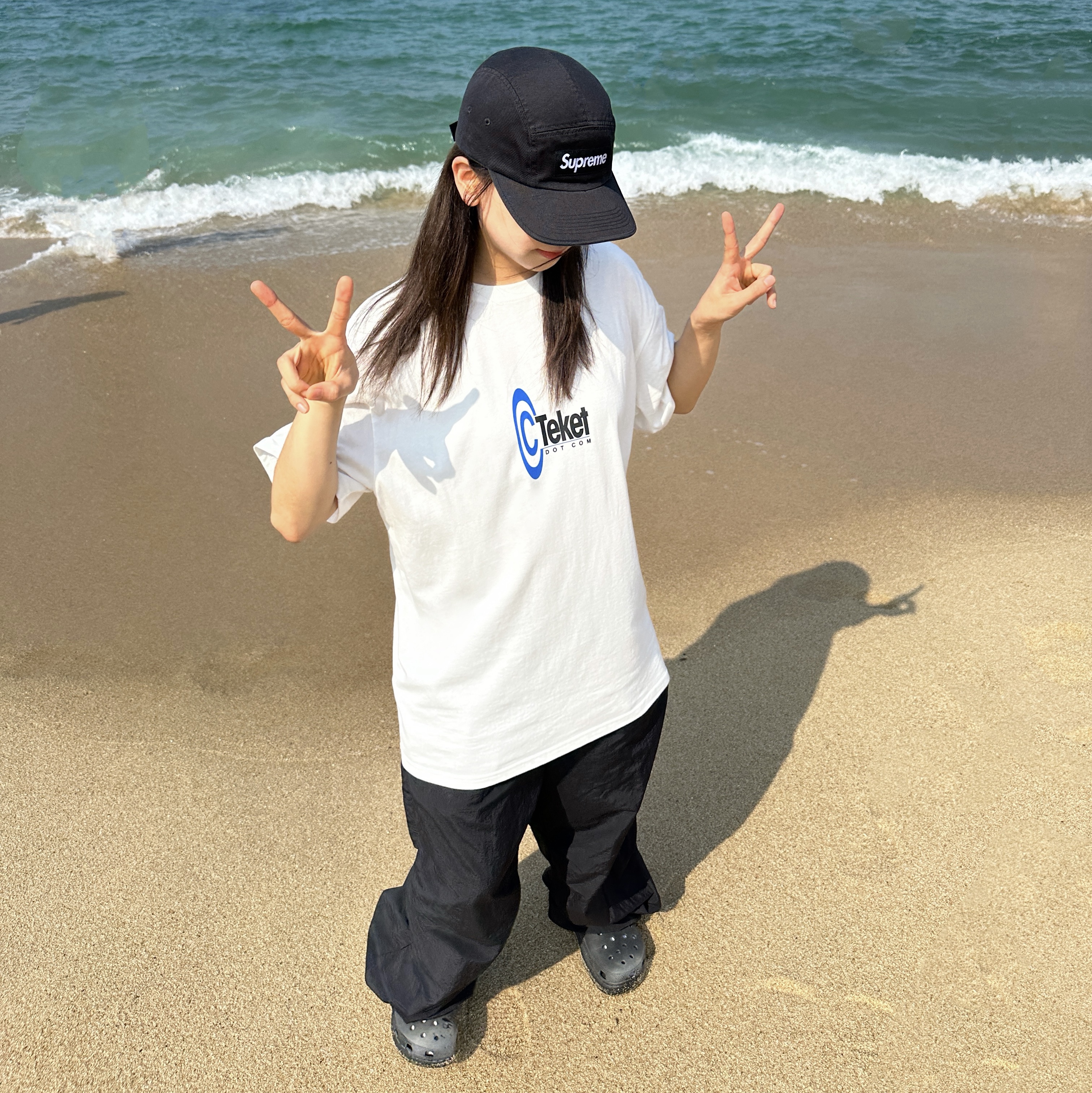 Supreme Washed Chino Twill Camp Cap Black - 24SS, (W) Crocs Classic Platform Clog Black 착용 스타일 - 2