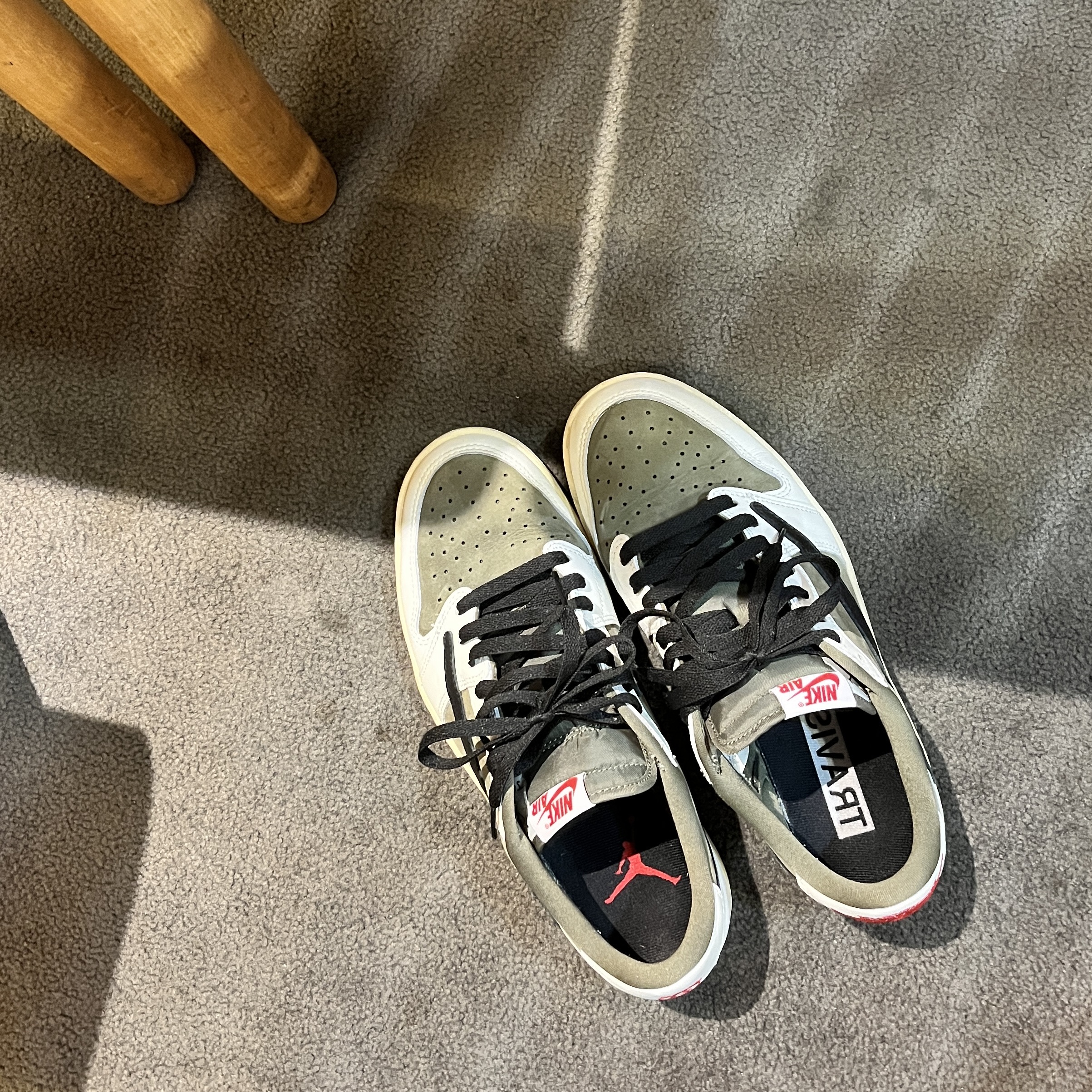 Supreme x Nike Denim Short Black - 24SS, Jordan 1 x Travis Scott Retro Low OG SP Reverse Olive 착용 스타일 - 5