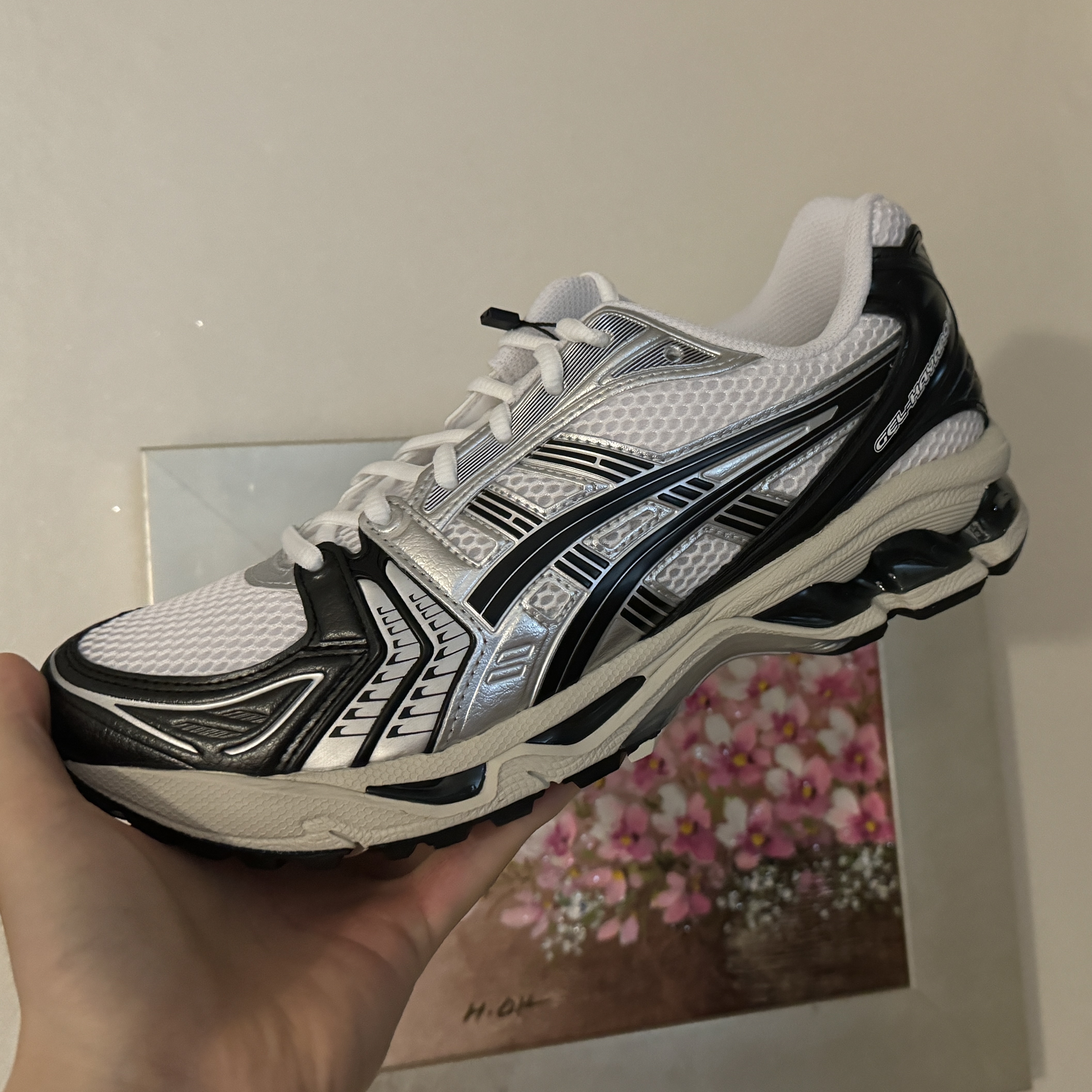 Asics Gel-Kayano 14 White Black 착용 스타일