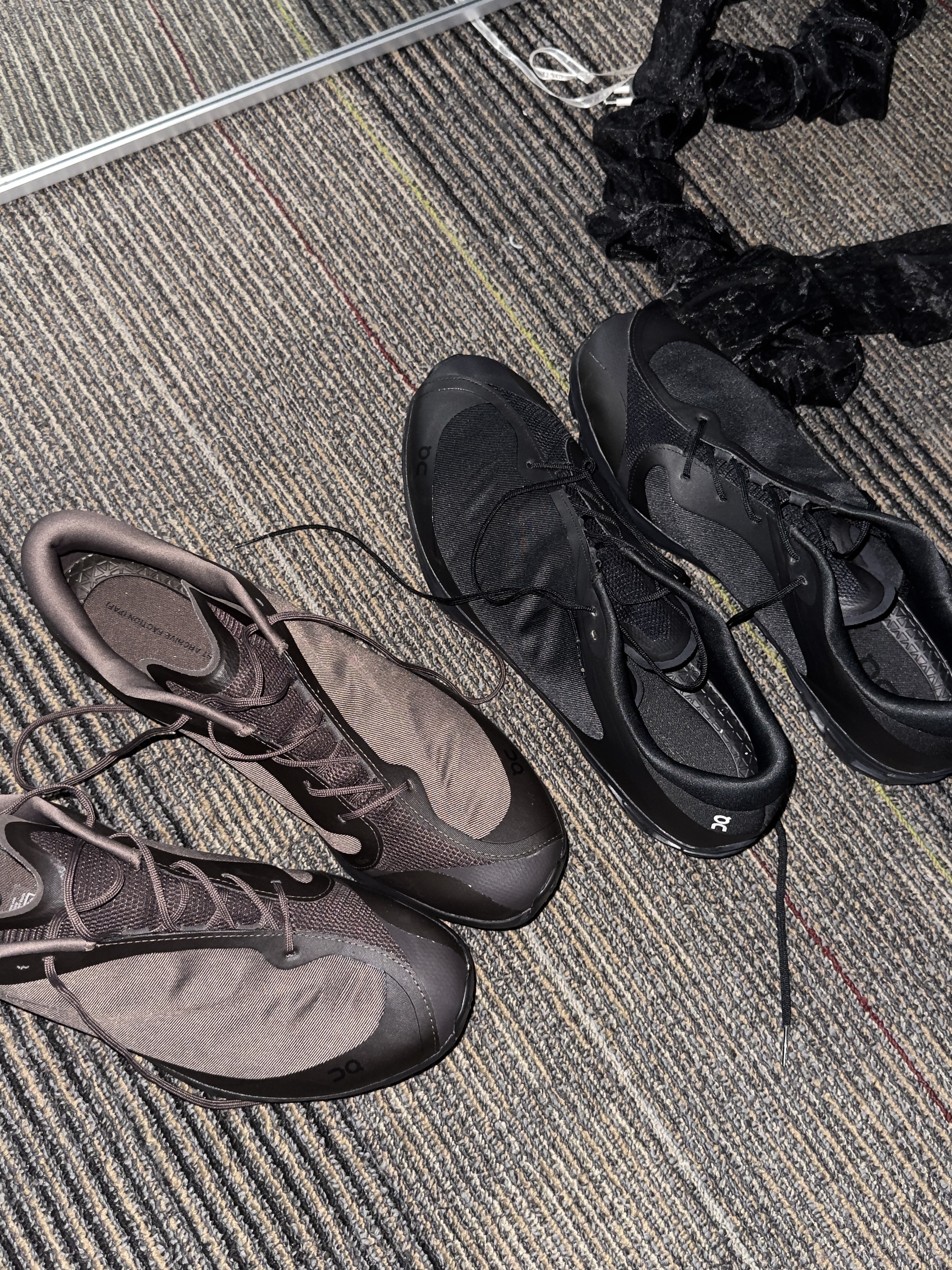On Running x Post Archive Faction (Paf) Cloudventure Peak All Black, On Running x Post Archive Faction (Paf) Cloudventure Peak Cacao Espresso 착용 스타일 - 4