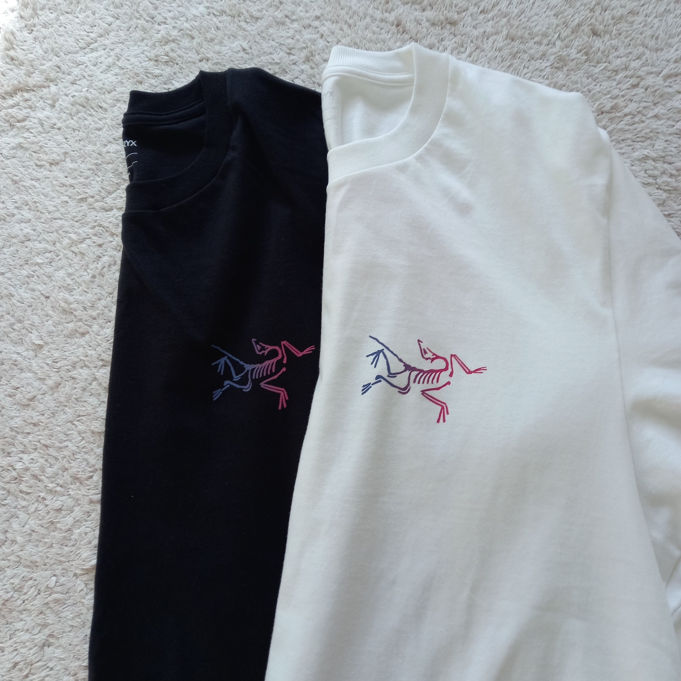Arc'teryx Kragg Cotton Heatmap LS T-Shirt Black, Arc'teryx Kragg Cotton Heatmap LS T-Shirt White Light Multi 착용 스타일 - 2