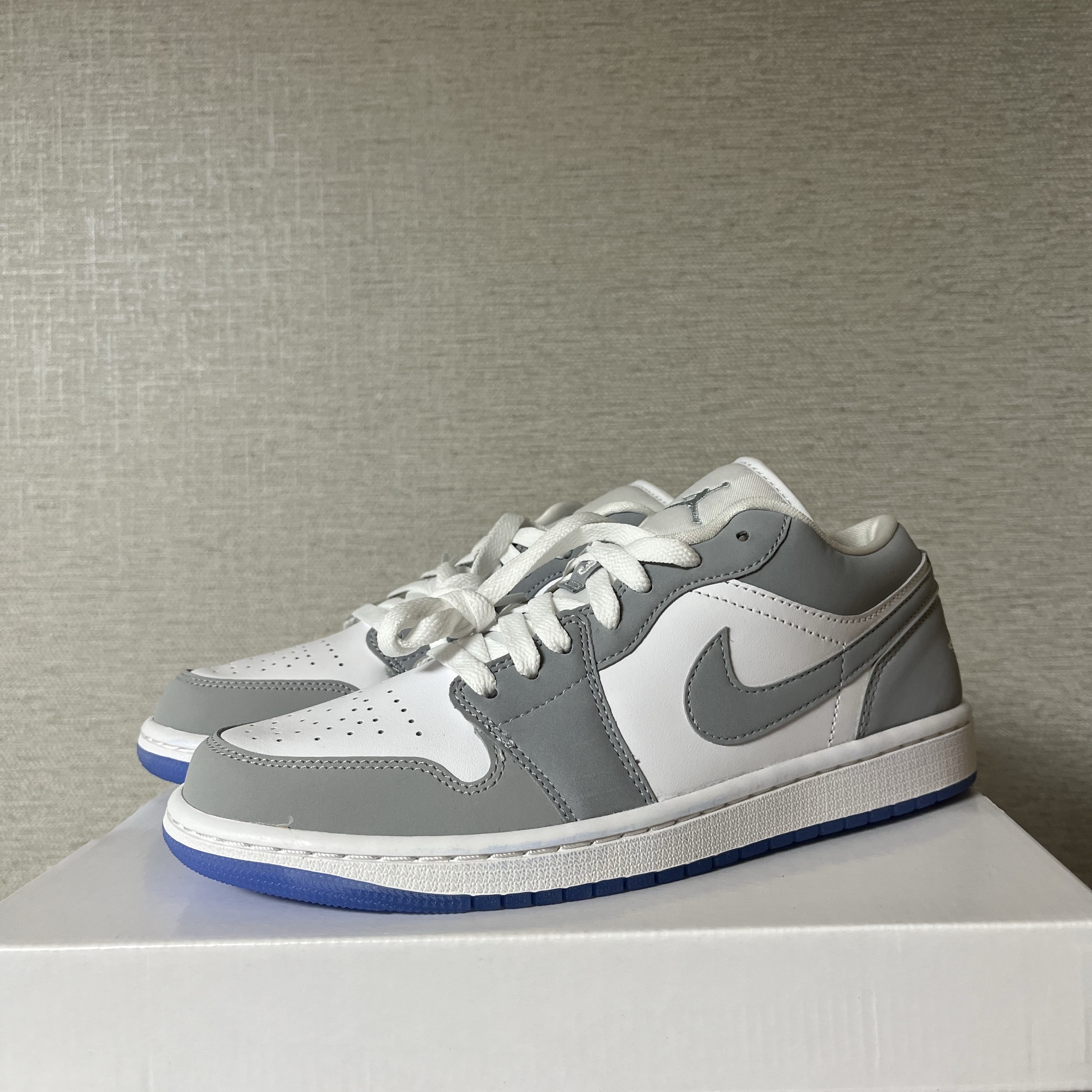 (W) Jordan 1 Low White Wolf Grey 착용 스타일