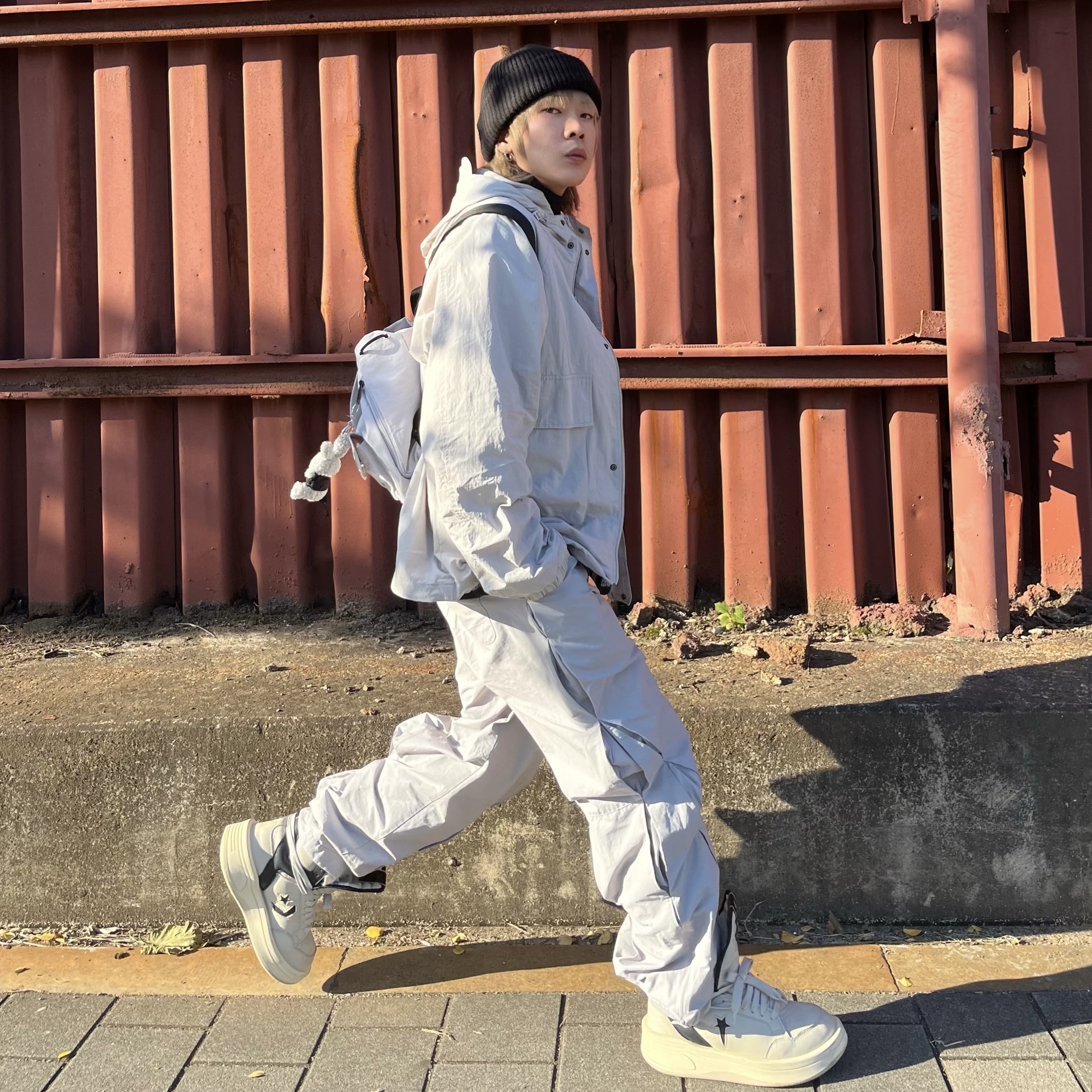 Converse x Drkshdw Turbowpn Pelican 착용 스타일 - 1