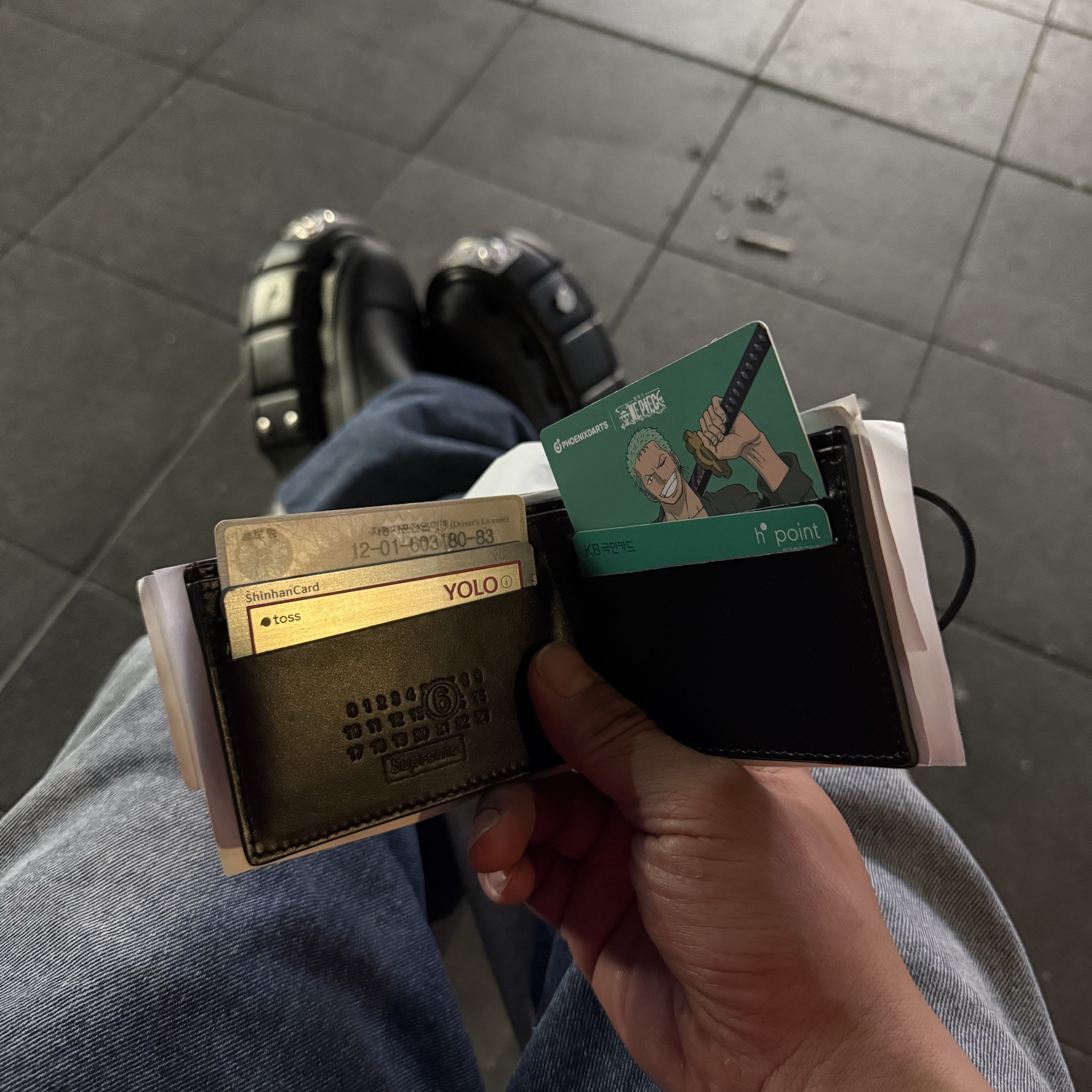 Supreme x MM6 Maison Margiela Receipt Wallet White - 24SS 착용 스타일 - 2