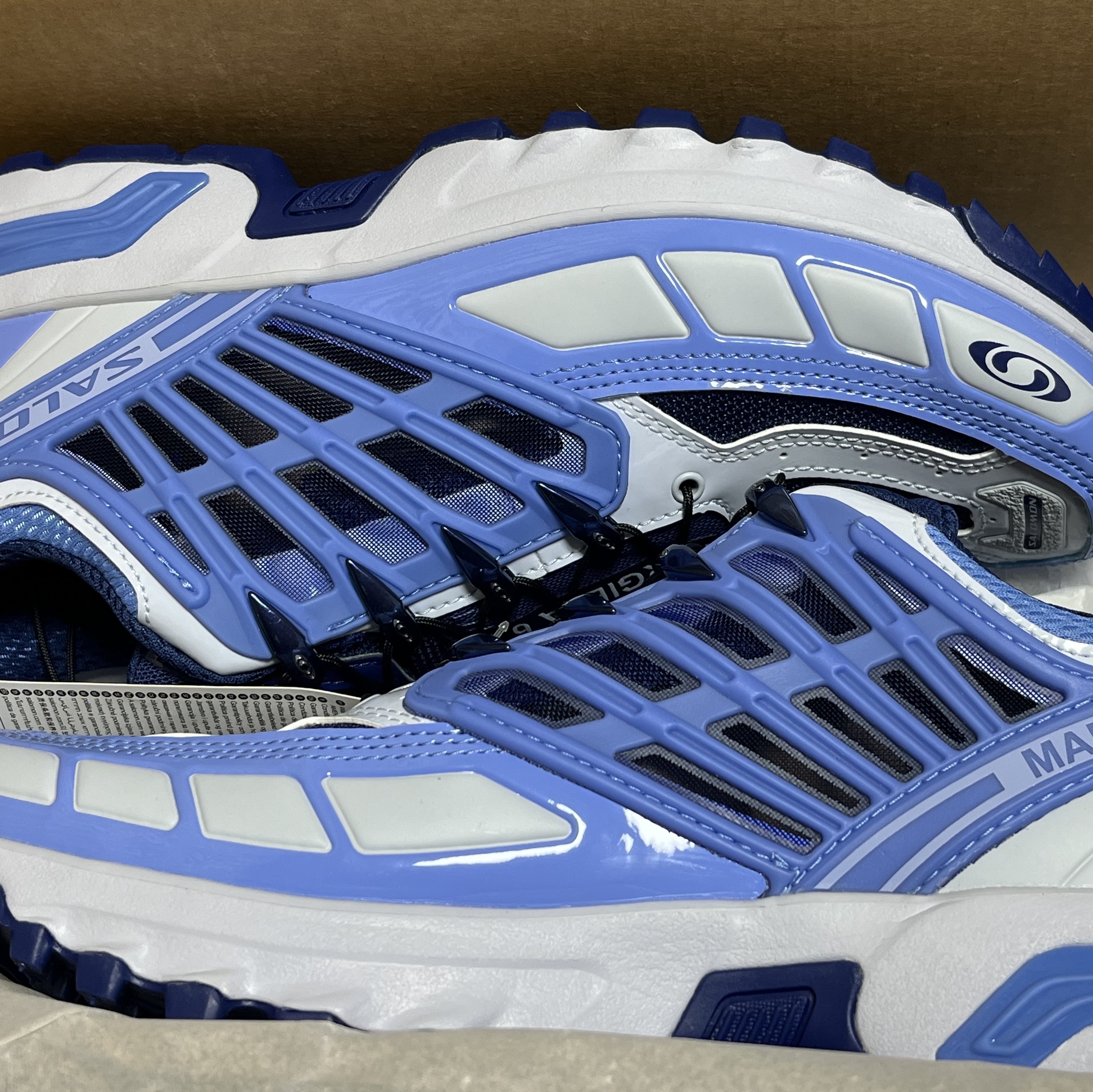 Salomon x MM6 Maison Margiela ACS Pro Light Blue 착용 스타일