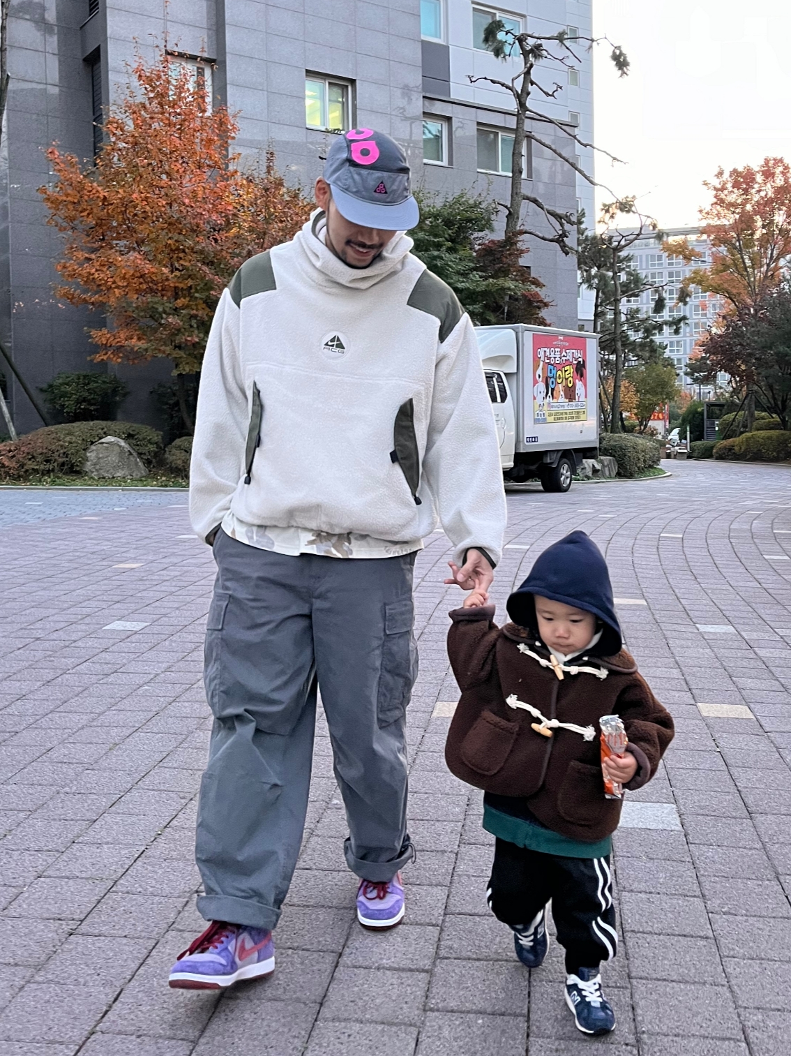 Nike Dunk Low SP Plum 2024, Nike ACG Balaclava Retro Fleece Pullover Light Bone Cargo Khaki - Asia 착용 스타일