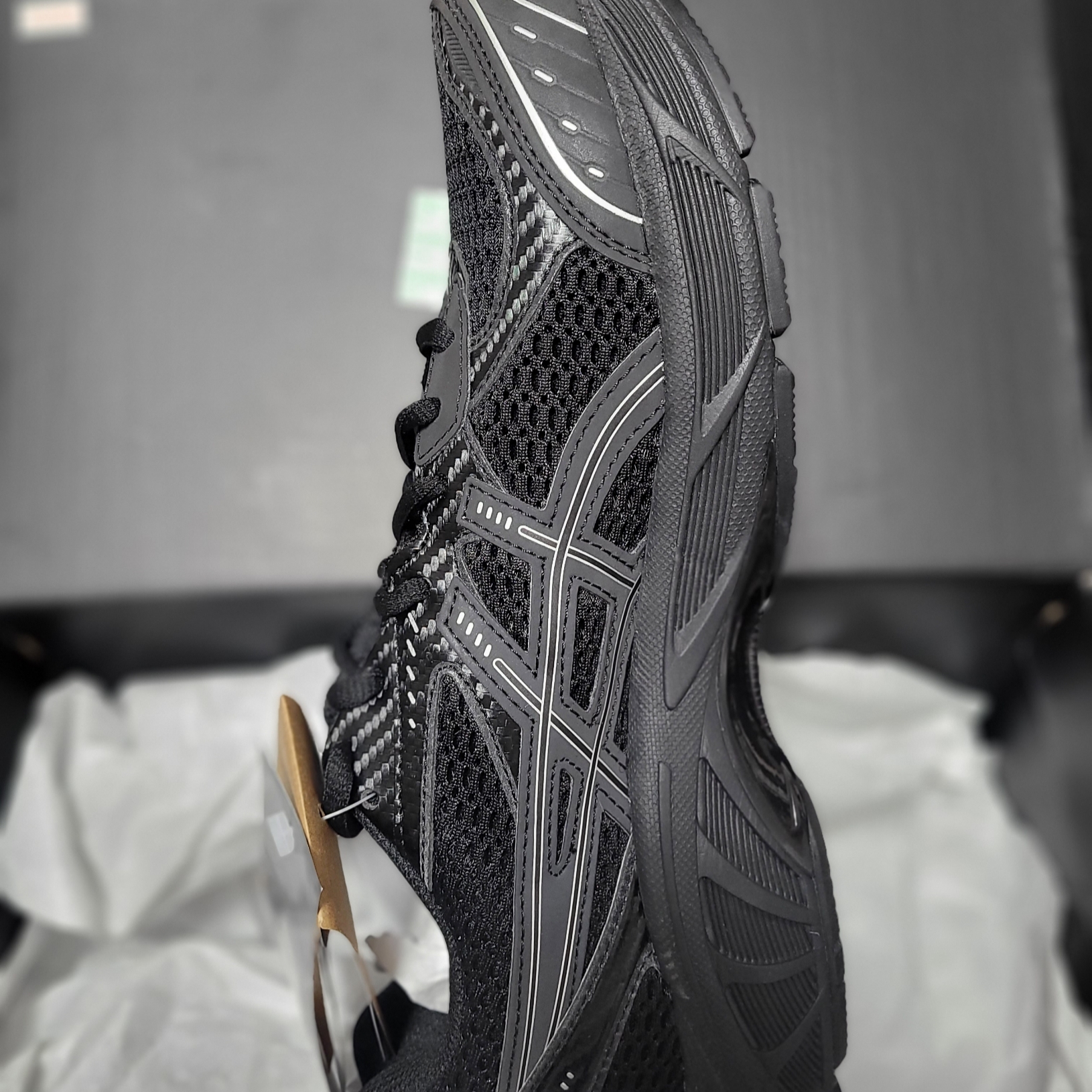 Asics x JJJJound GT-2160 Black Pure Silver 착용 스타일 - 3