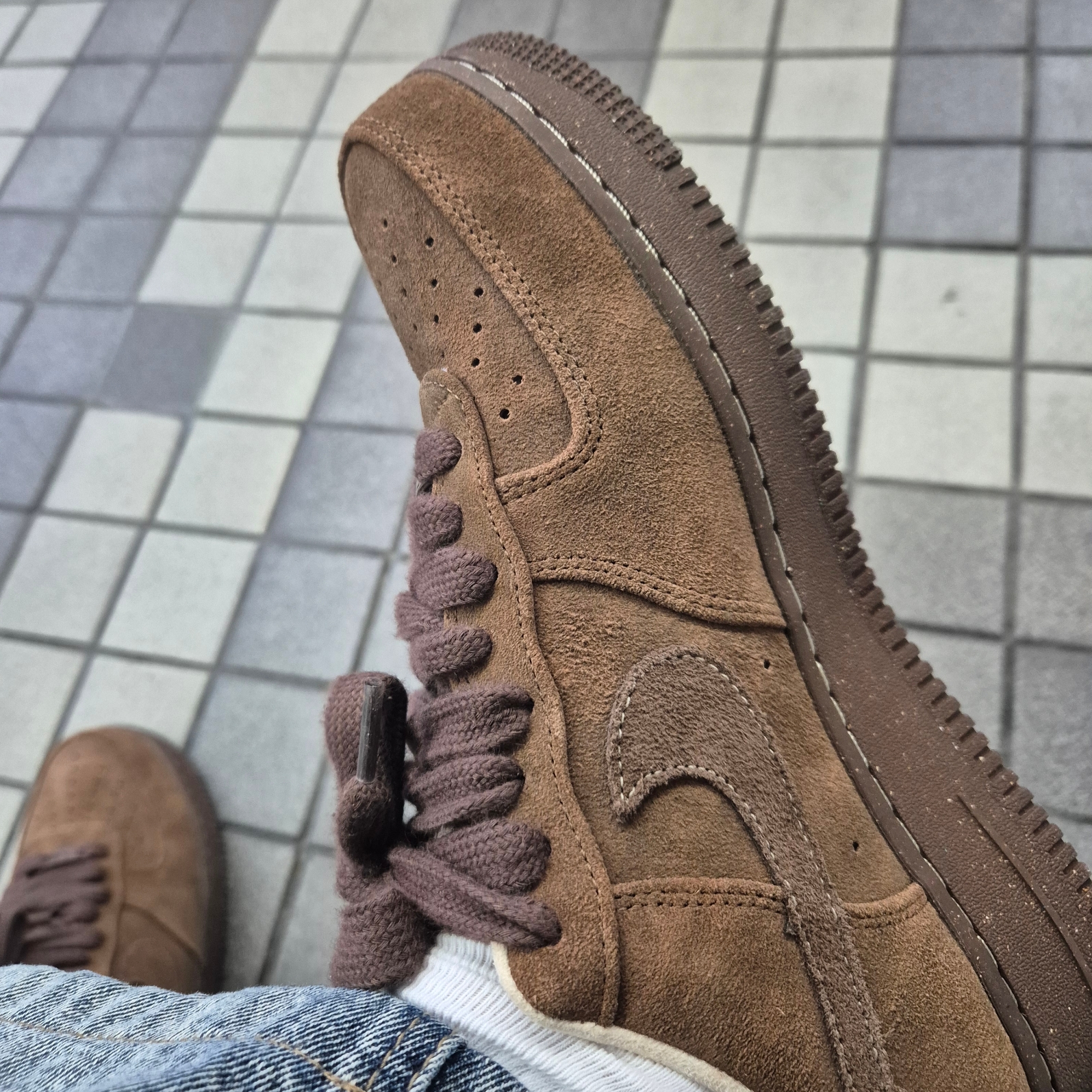 (W) Nike Air Force 1 '07 Cacao Wow 착용 스타일
