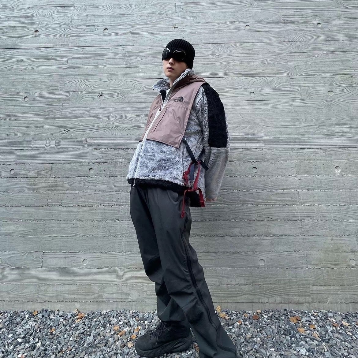C.P. Company Extra Fine Merino Wool Goggle Beanie Black - 24FW 착용 스타일