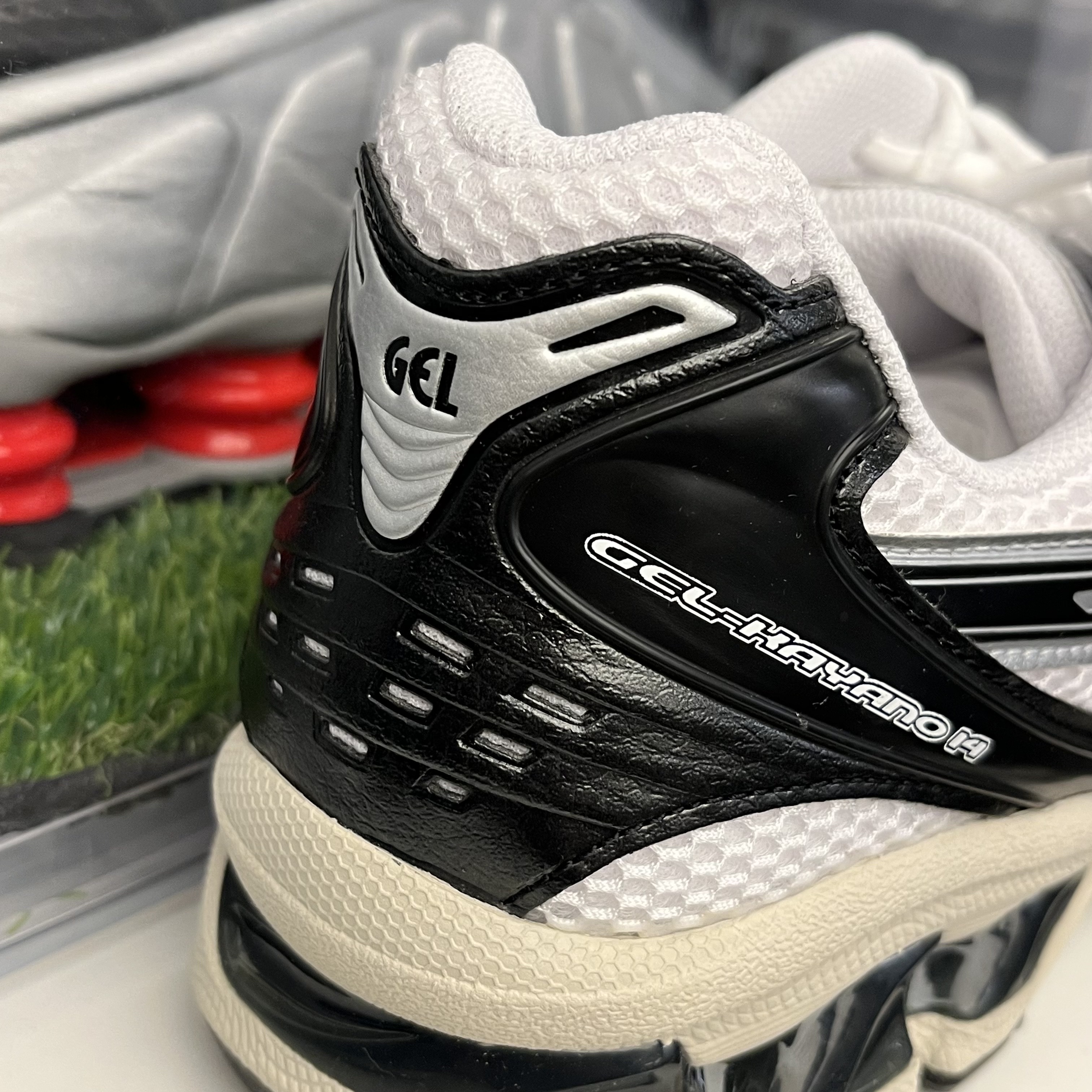Asics Gel-Kayano 14 White Black 착용 스타일 - 2