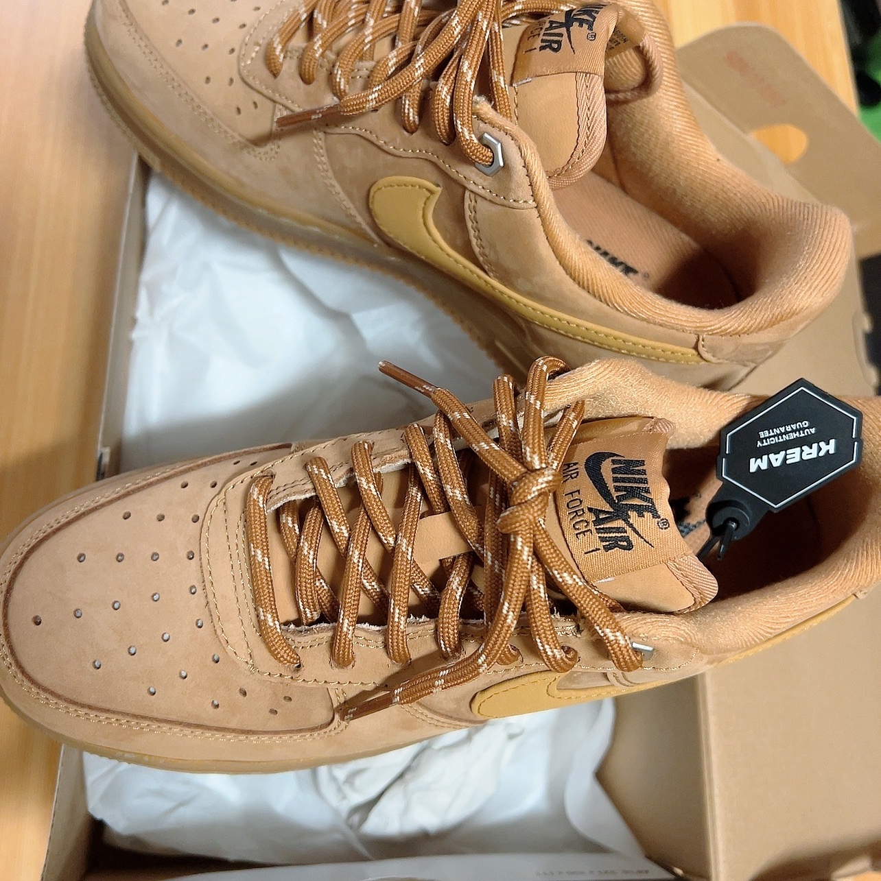 (W) Nike Air Force 1 '07 WB Flax Wheat 착용 스타일
