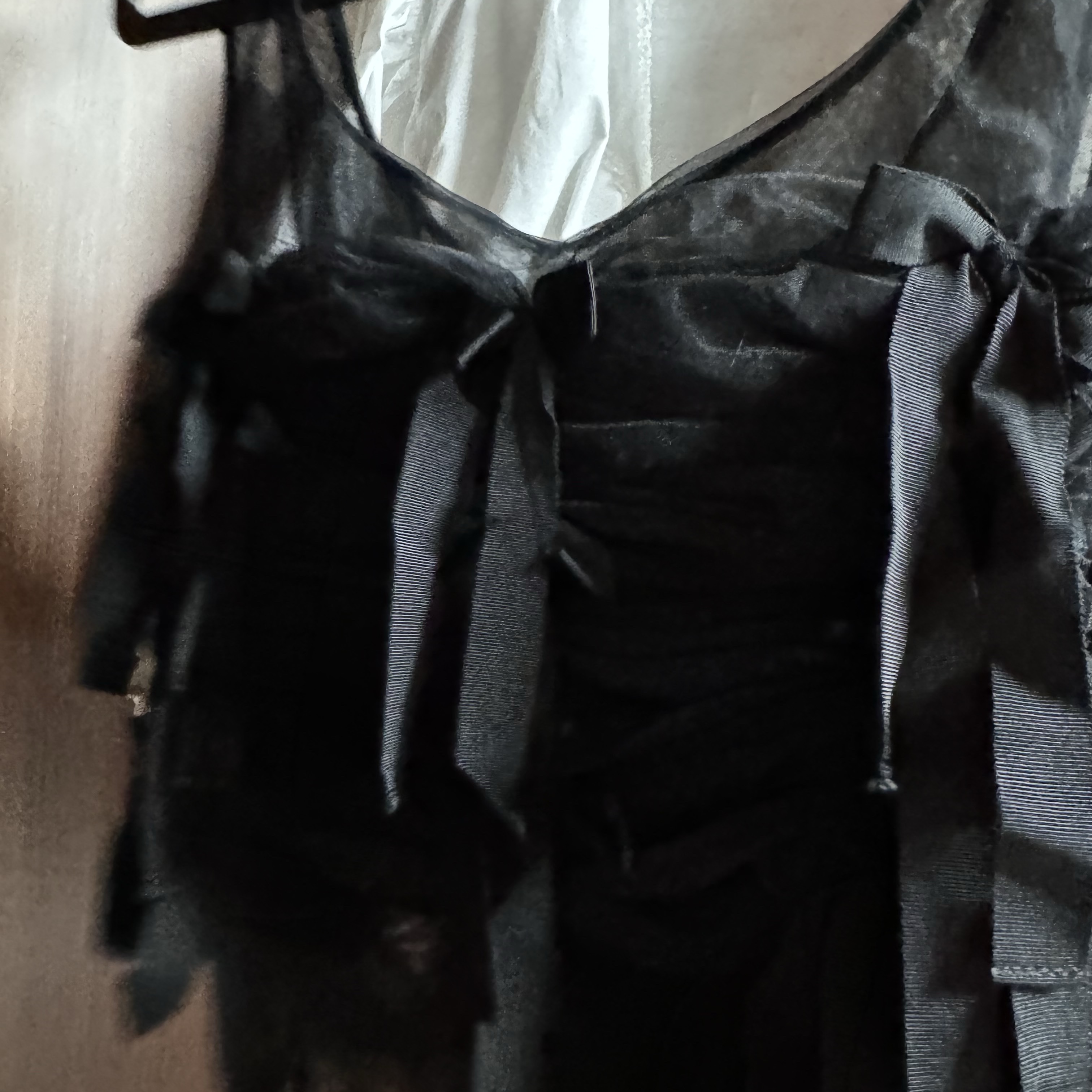 Caroline Hu Women Tulle Bowknot Top Black  -24FW 착용 스타일