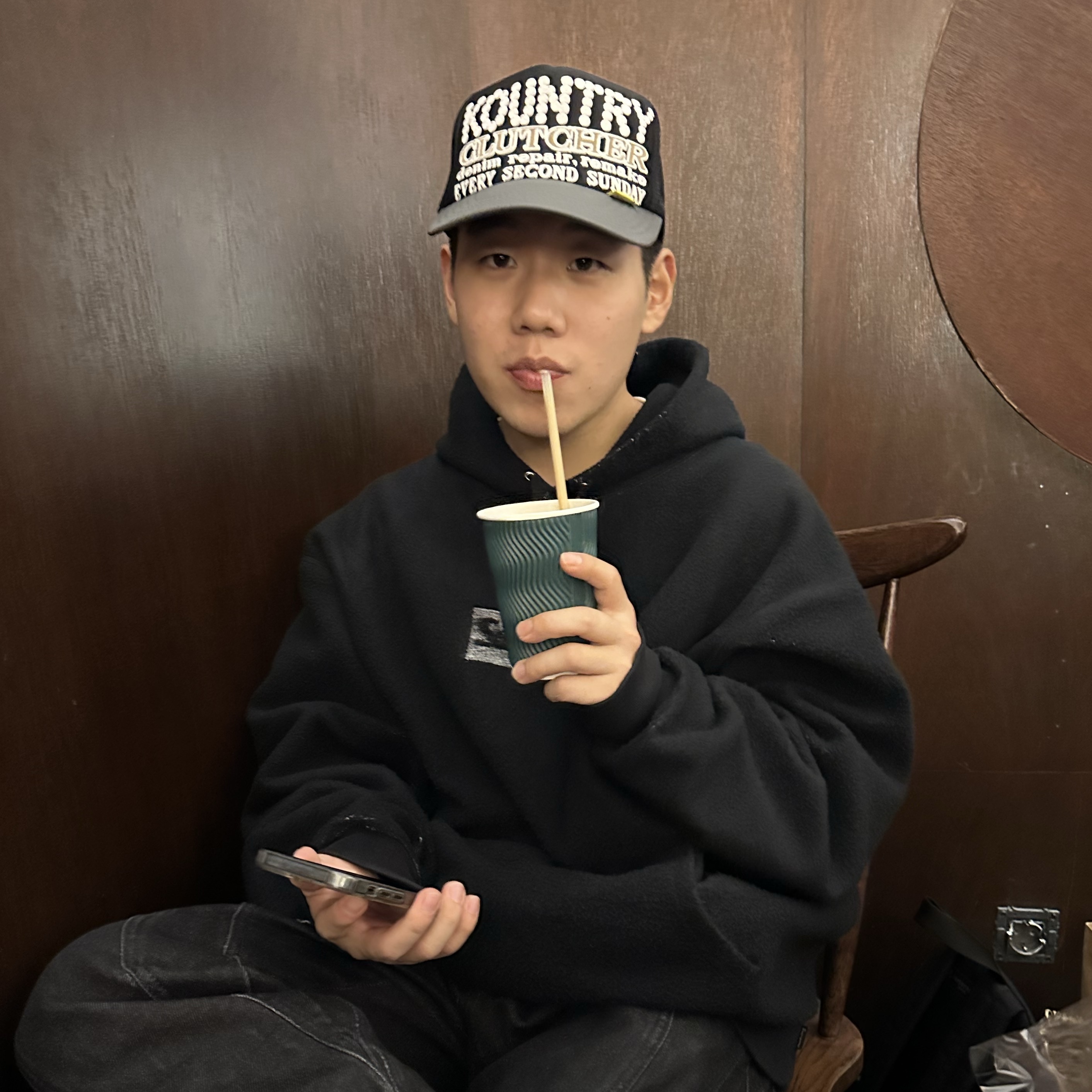 Supreme Inside Out Box Logo Hooded Sweatshirt Black - 23SS, Kapital Kountry Pearl Clutcher Truck Cap Black Grey 착용 스타일 - 1