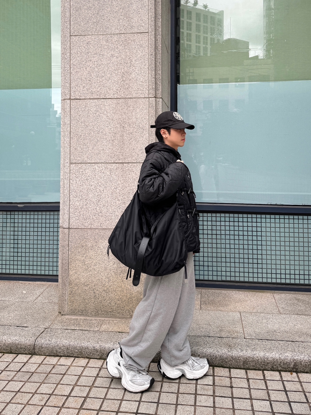 Balenciaga 10XL Sneakers White Grey Silver Black, MJD Everyday Heavy Sweat Baggy Pants Melange Grey 착용 스타일 - 2