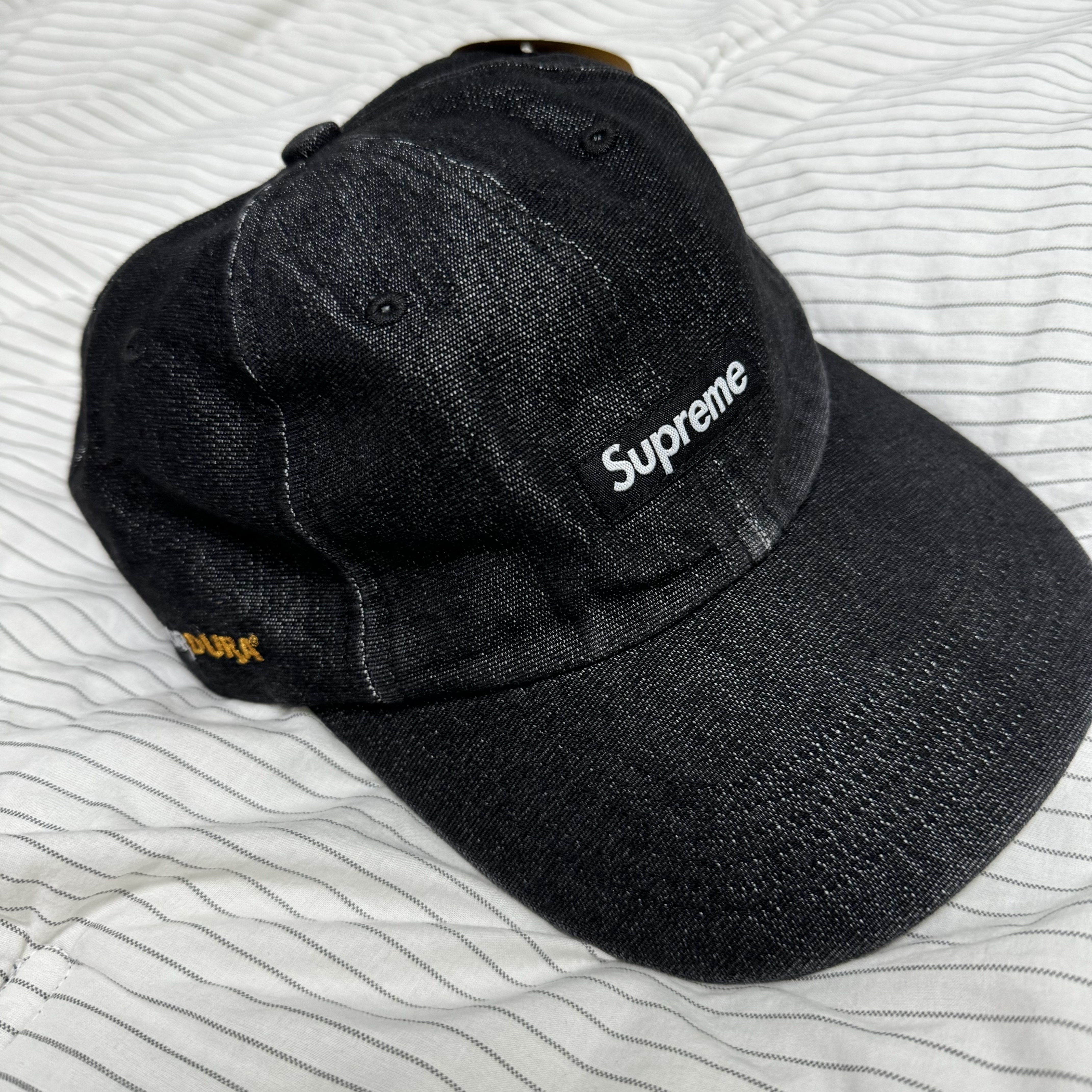 Supreme Cordura Denim Small Box 6-Panel Black - 24SS 착용 스타일 - 1