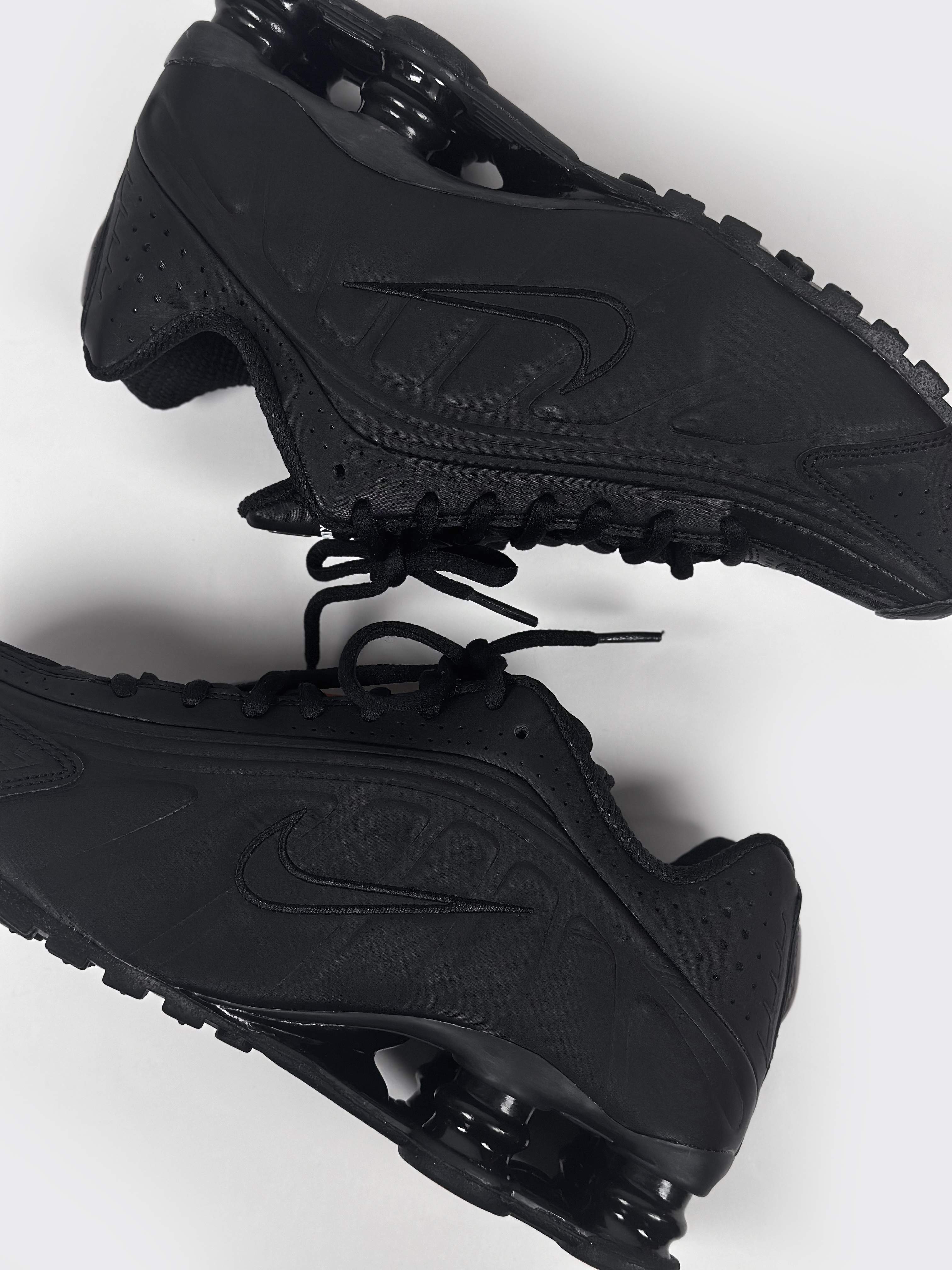 (W) Nike Shox R4 Black 착용 스타일
