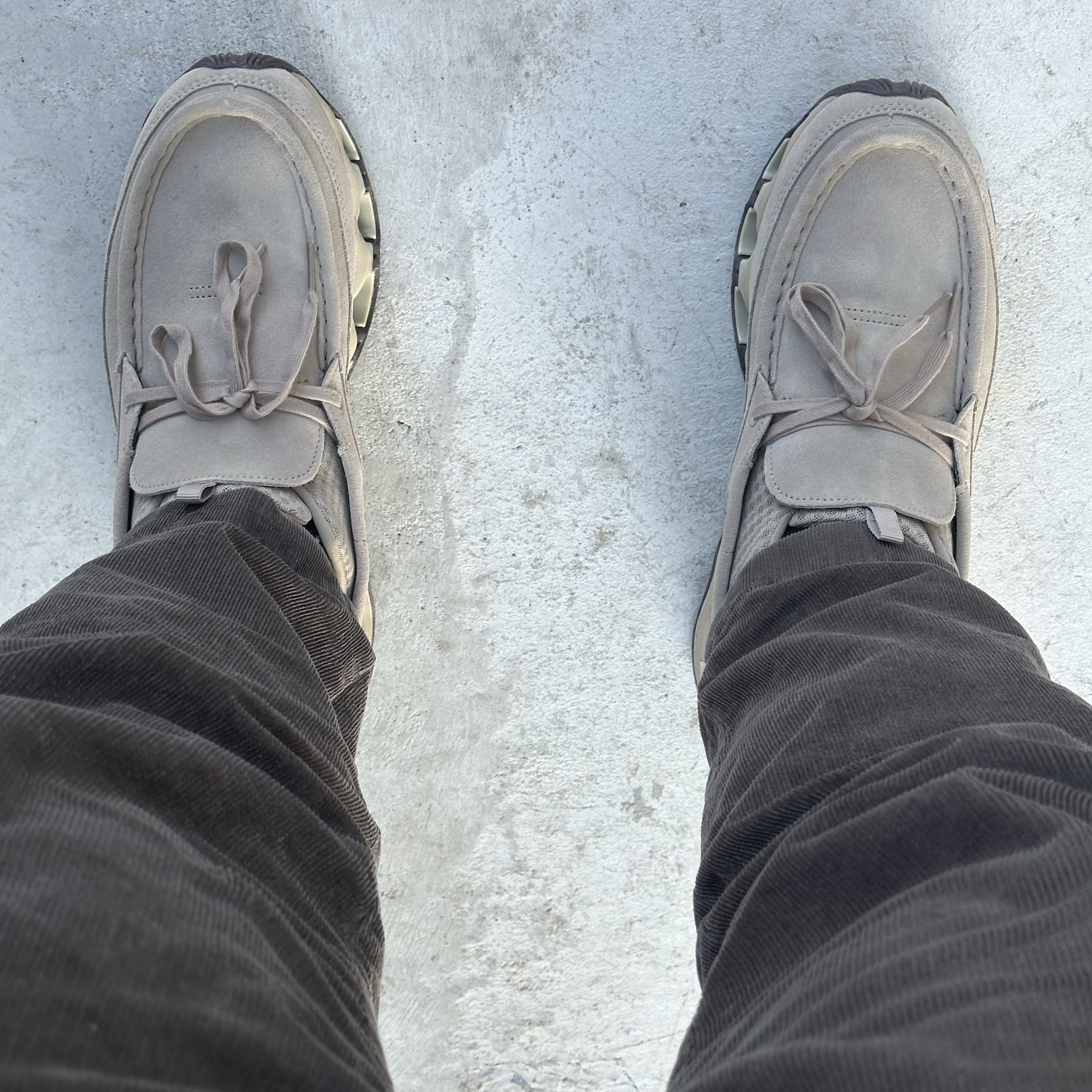 Mizuno Wave Prophecy MOC Suede Vintage Khaki Mole 착용 스타일