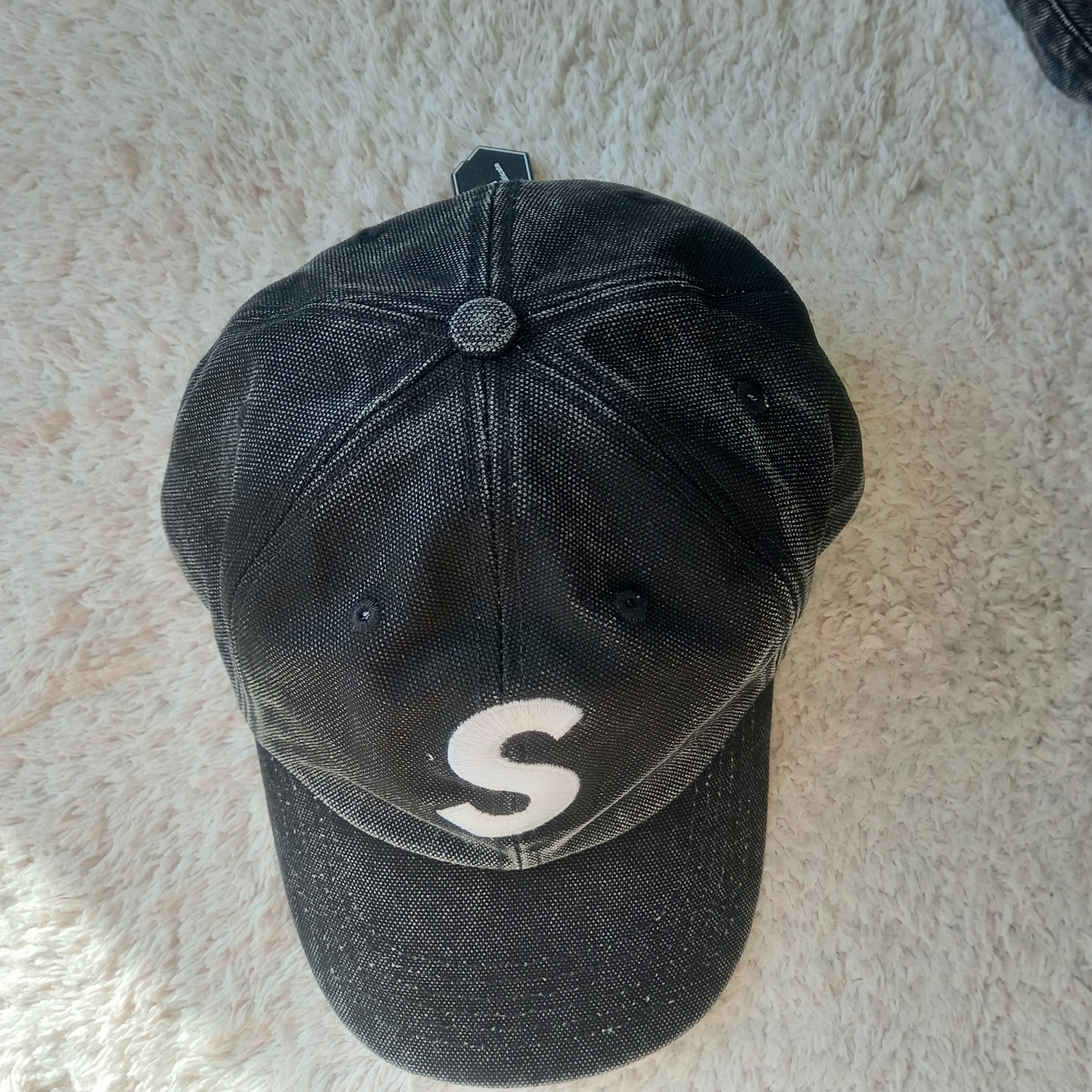 Supreme Pigment S Logo 6-Panel Black - 24FW 착용 스타일 - 3