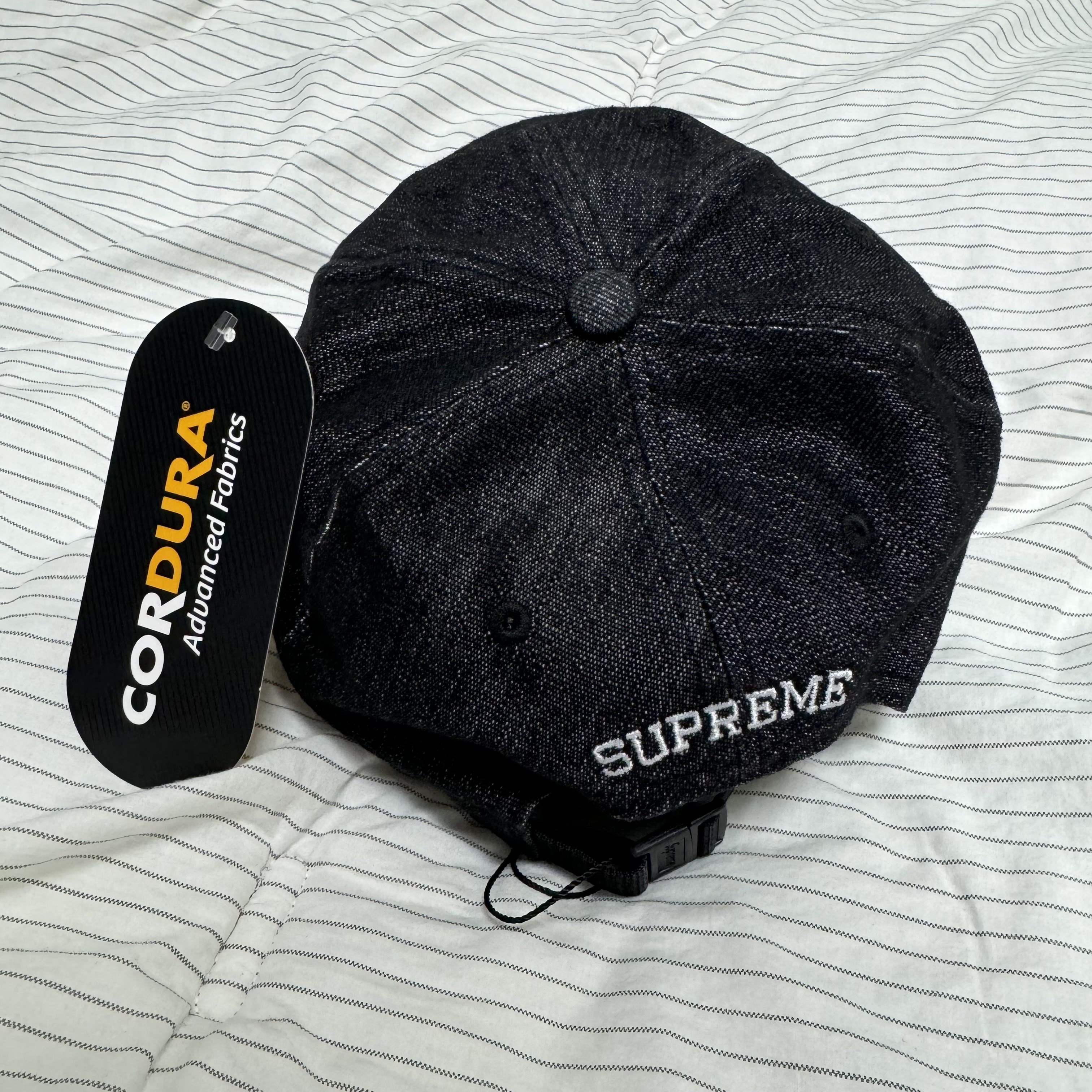 Supreme Cordura Denim Small Box 6-Panel Black - 24SS 착용 스타일 - 2