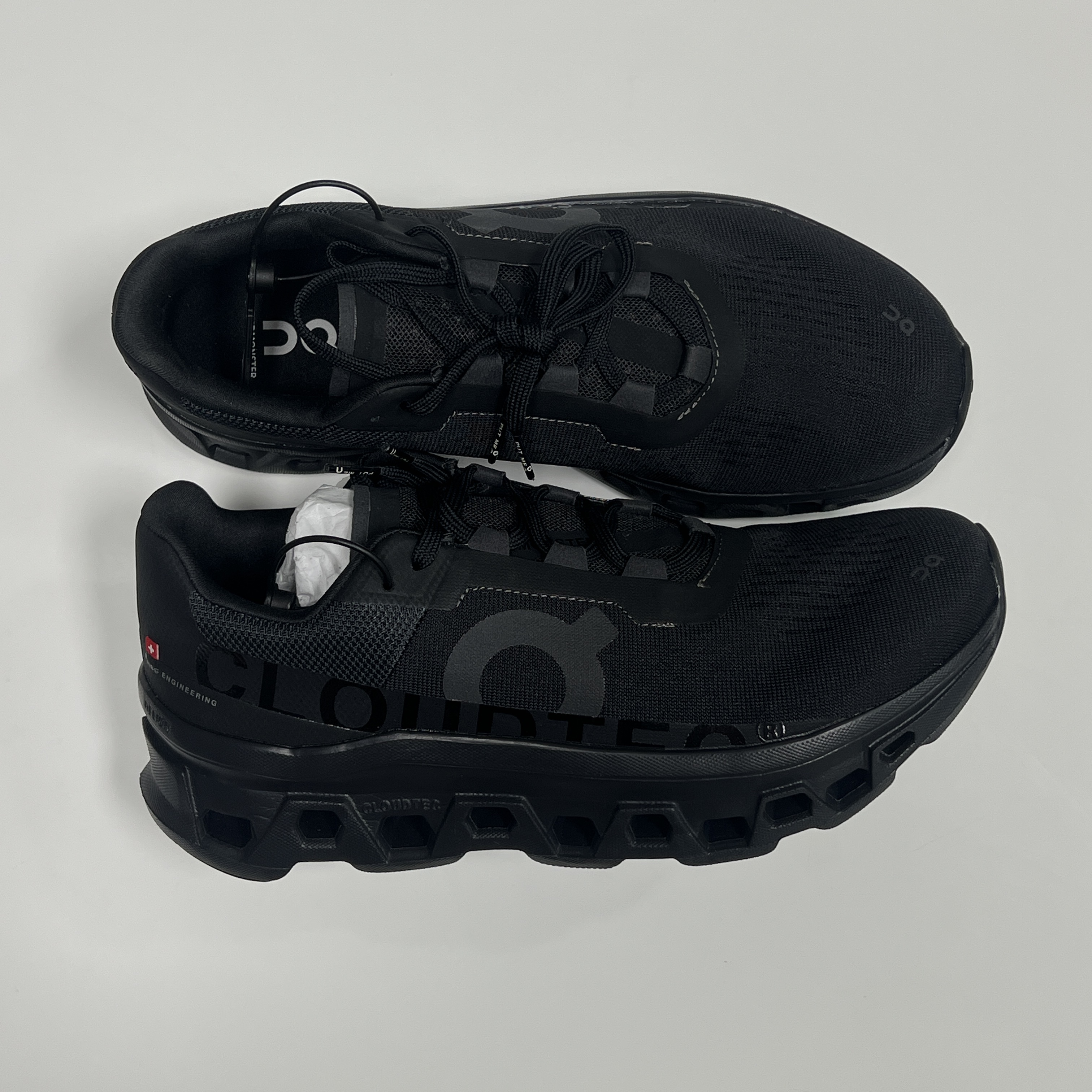 On Running Cloudmonster All Black 착용 스타일 - 1