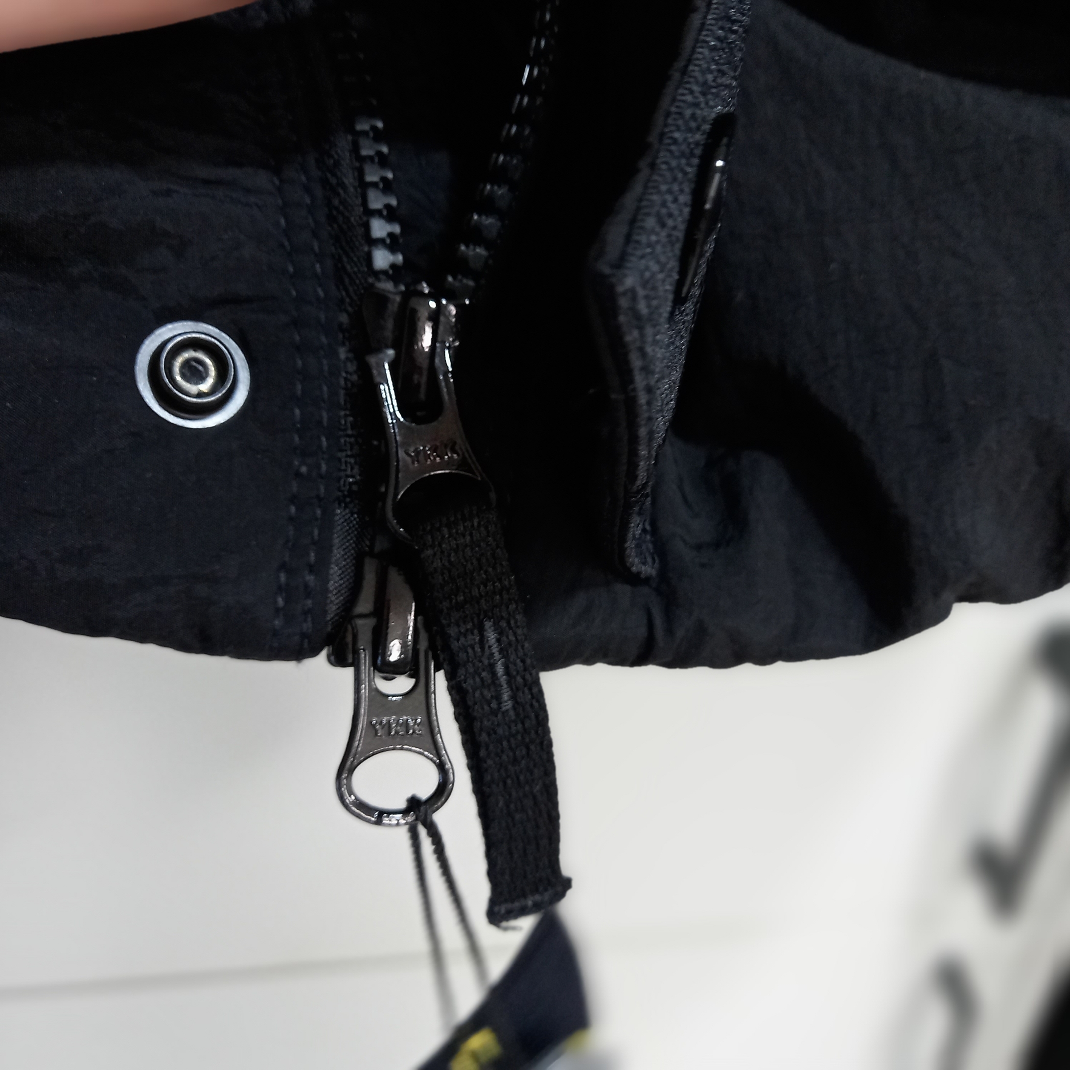 Stone Island G0419 Nylon Metal in Econyl Down Zip Vest with Anti Drop Black - 24FW 착용 스타일 - 6