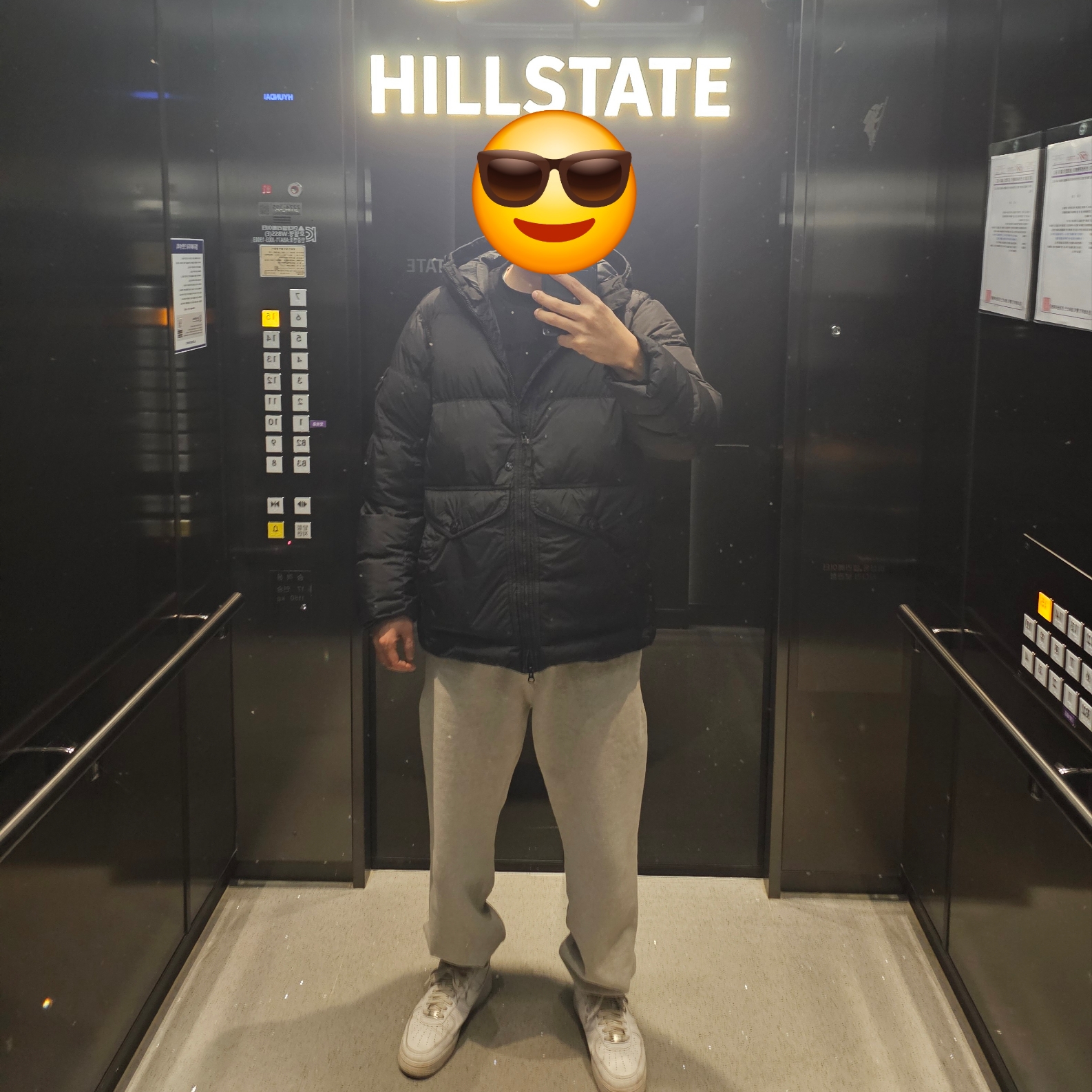 Stone Island 40723 Crinkle Reps Hooded Down Jacket Black - 24FW, Essentials Crewneck Jet Black - 23FW 착용 스타일