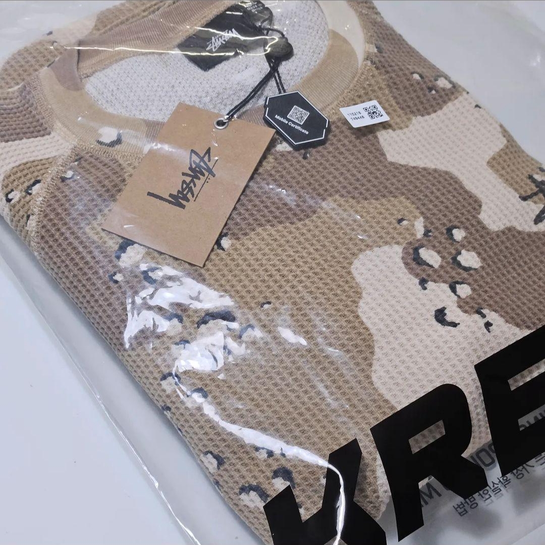 Stussy Raglan Thermal LS Crew Desert Camo 착용 스타일