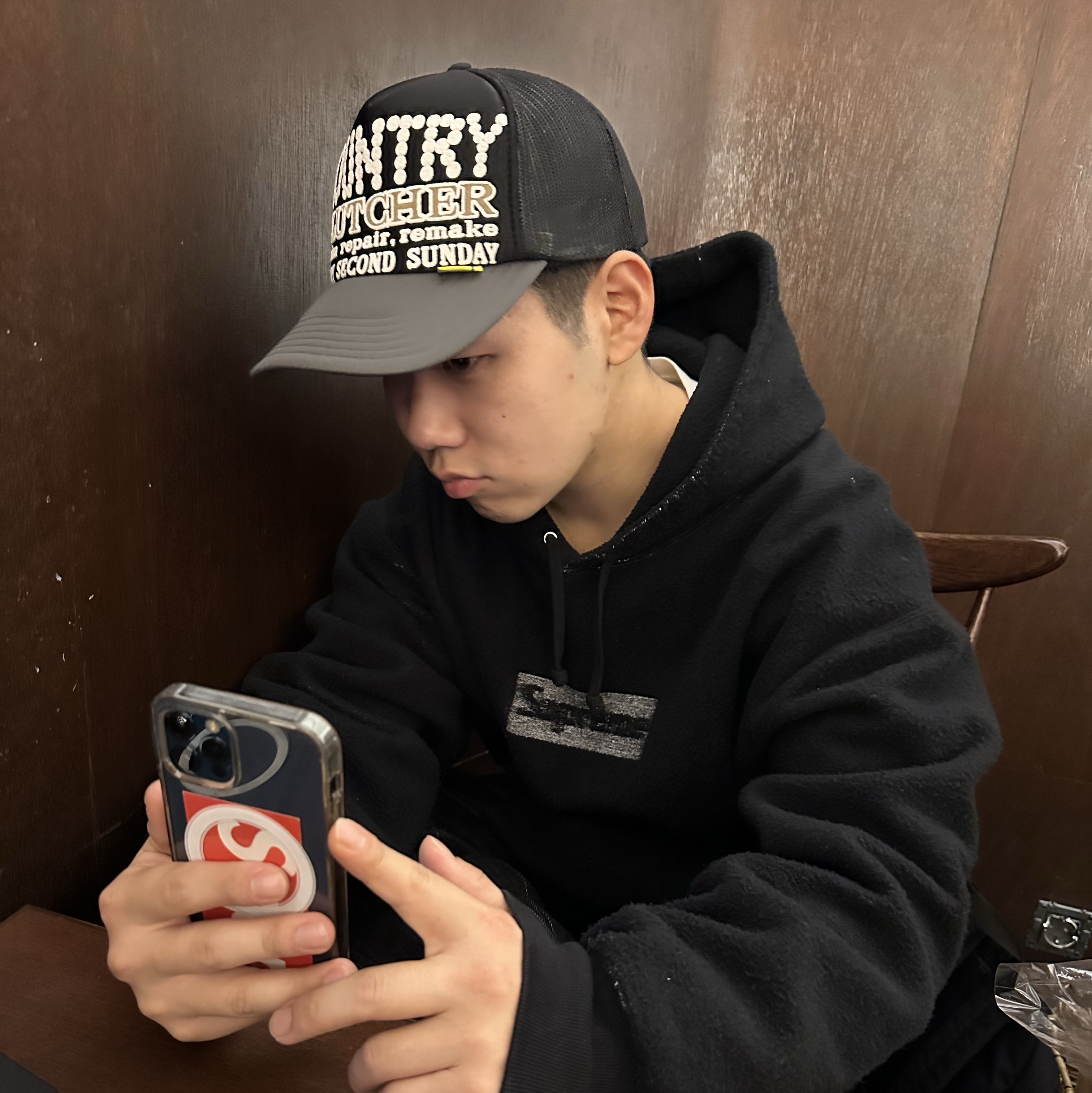 Supreme Inside Out Box Logo Hooded Sweatshirt Black - 23SS, Kapital Kountry Pearl Clutcher Truck Cap Black Grey 착용 스타일 - 2