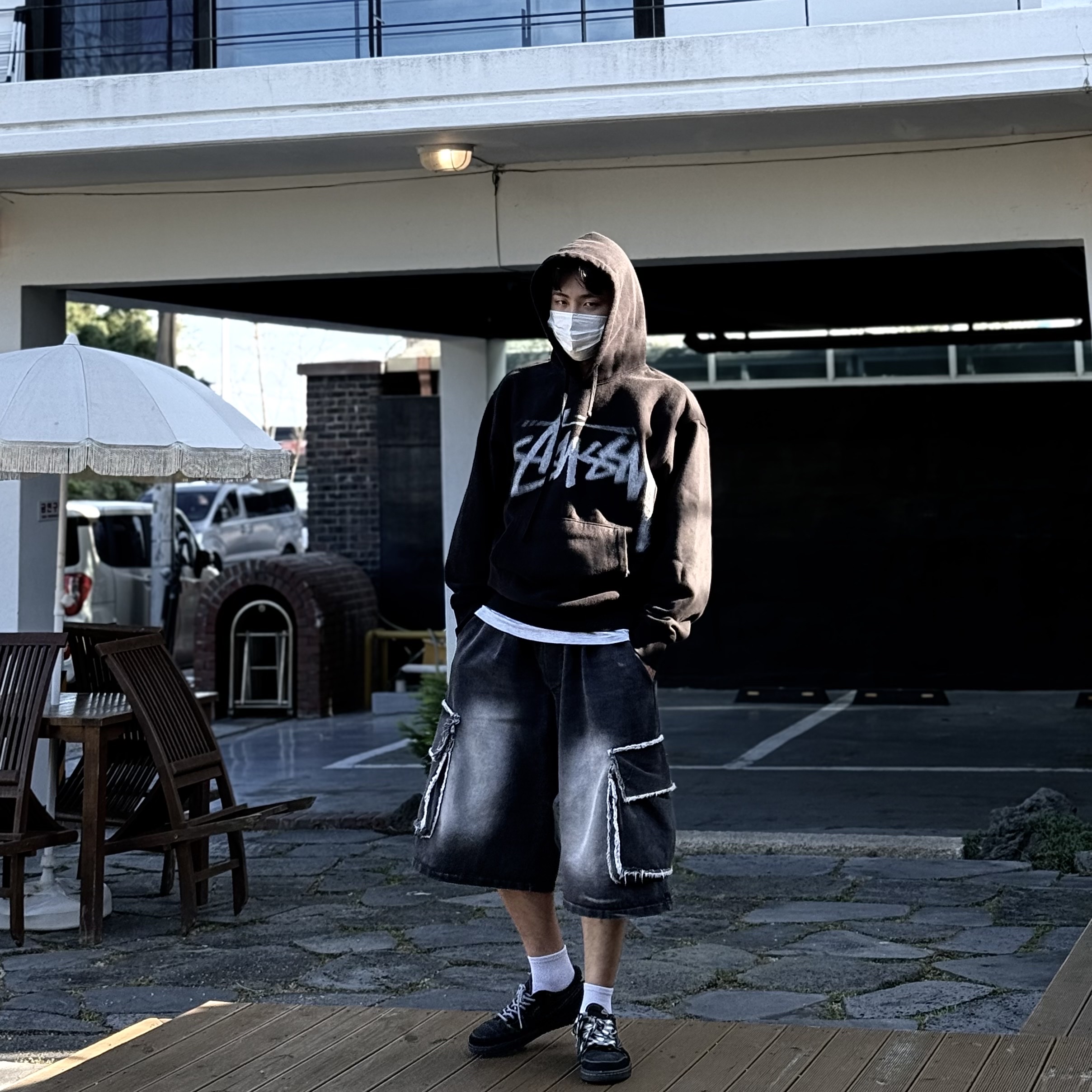 Stussy Canvas Side Pouch Washed Black, Jordan 1 x Travis Scott Retro Low OG SP Black Phantom 착용 스타일 - 3