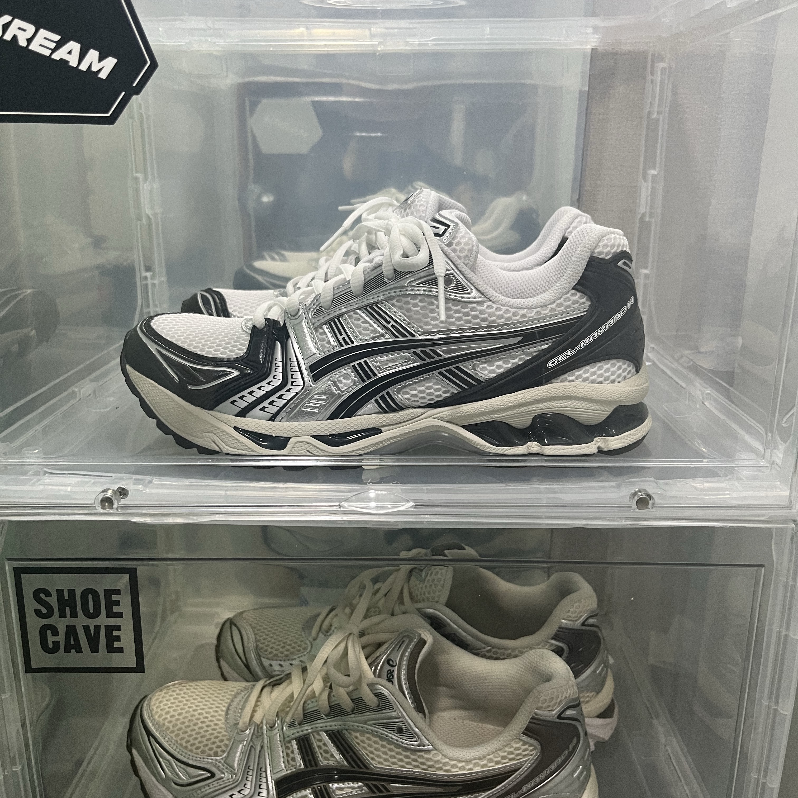 Asics Gel-Kayano 14 White Black 착용 스타일