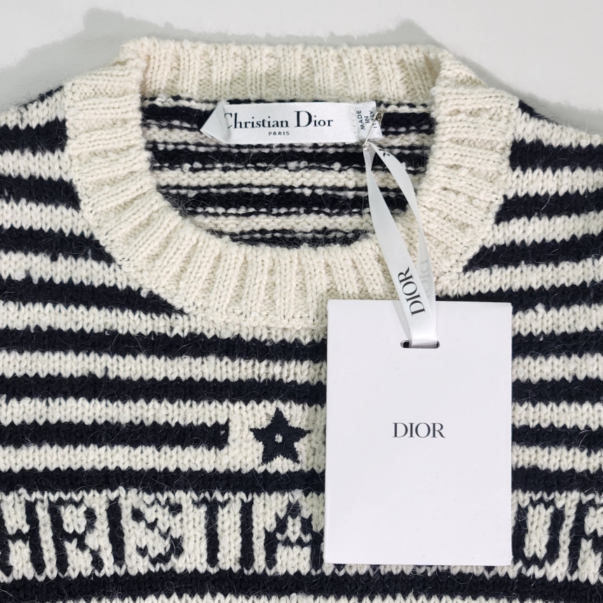 (W) Dior Mariniere Short-Sleeved Sweater Ecru Black 착용 스타일 - 5