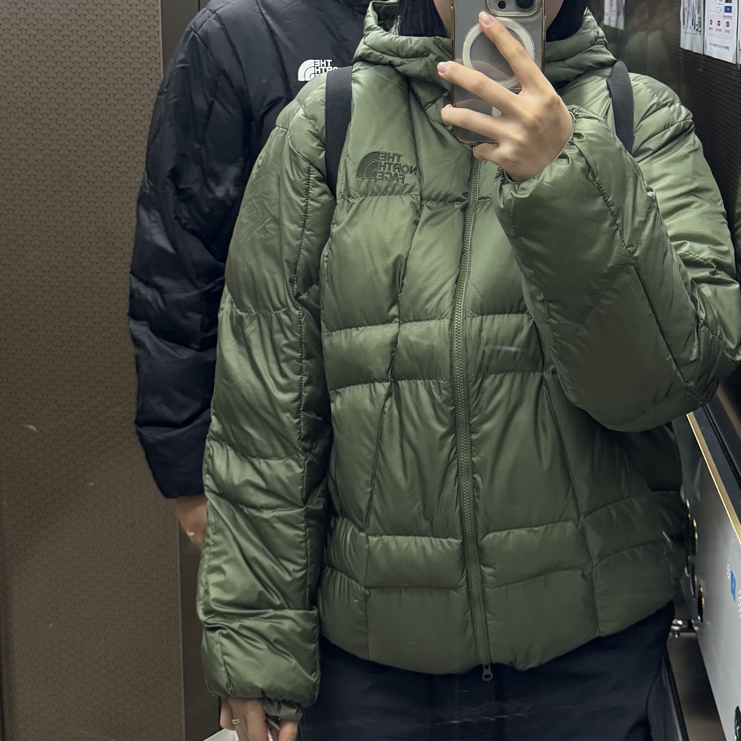 The North Face White Label Wave LT On Ball Jacket Khaki 착용 스타일