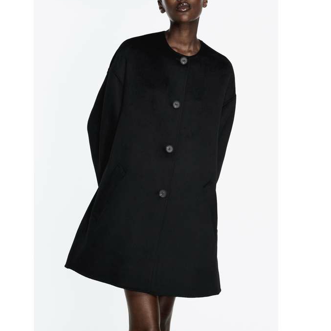 (W) Zara Wool Blend Round Neck Coat Black, (W) Play Comme des Garcons Black Heart Knit Cardigan Grey 착용 스타일