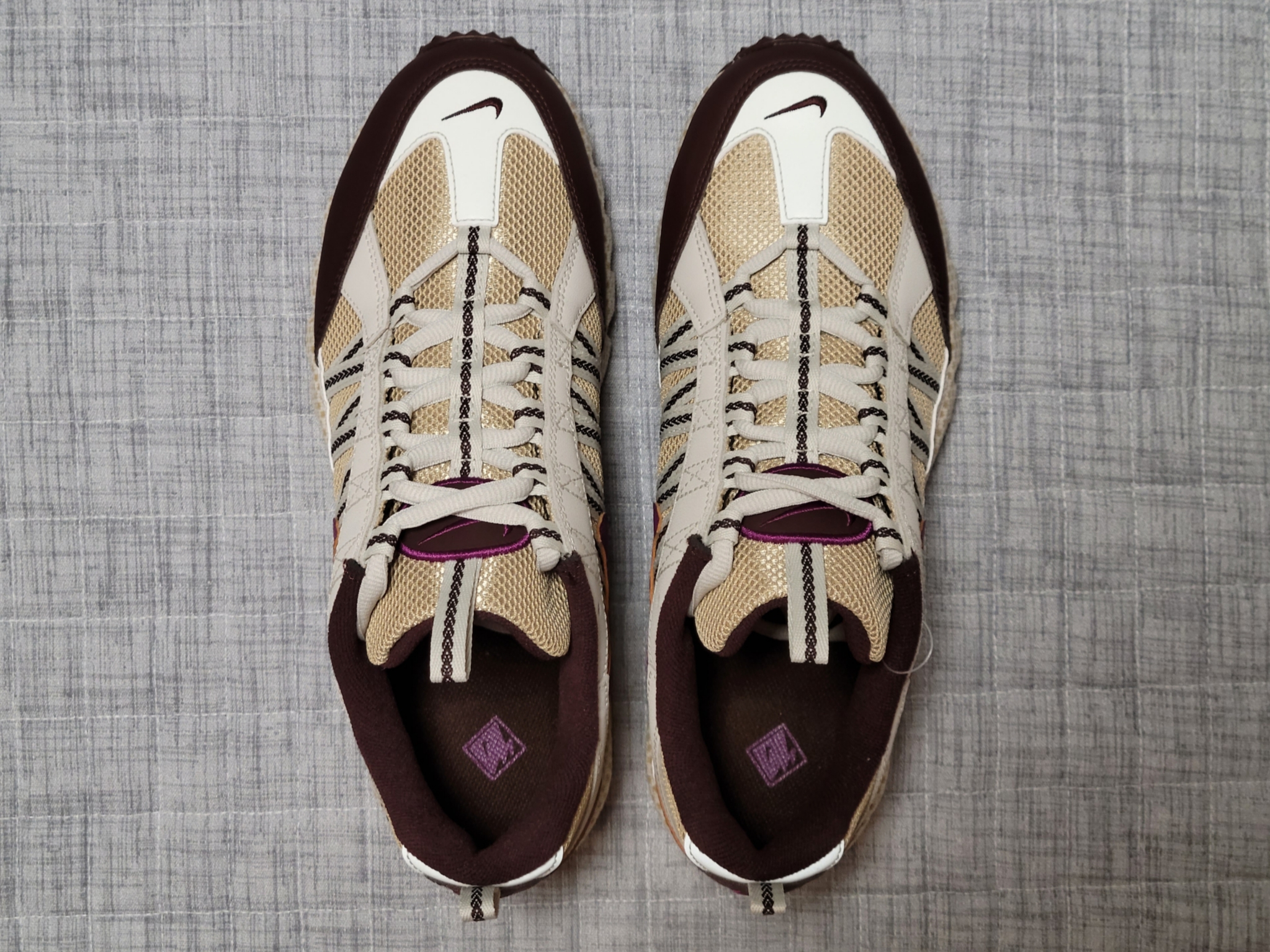 Nike Air Humara Light Bone Viotech 착용 스타일 - 4