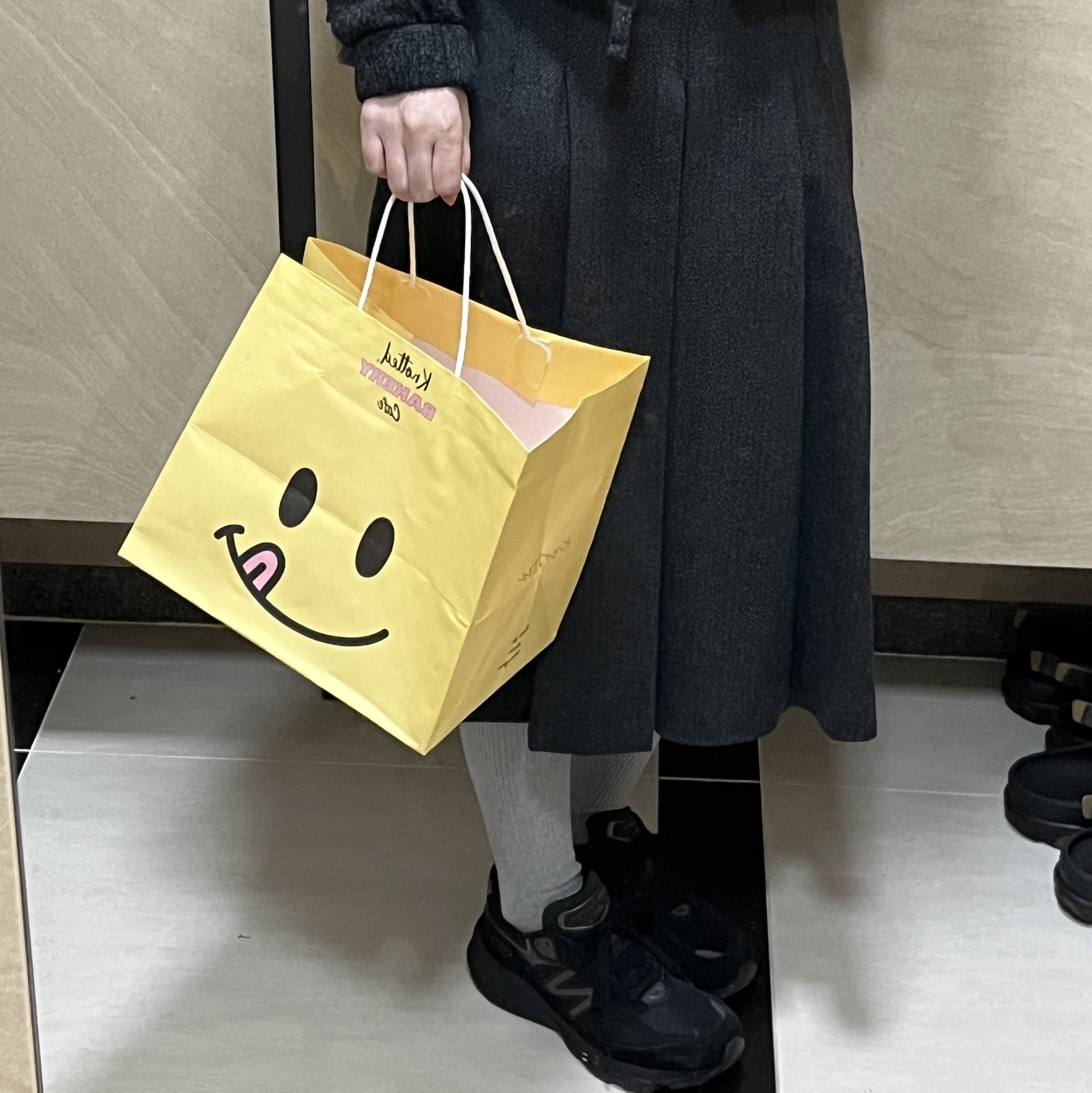 New Balance 990v6 Made in USA Triple Black - D Standard 착용 스타일