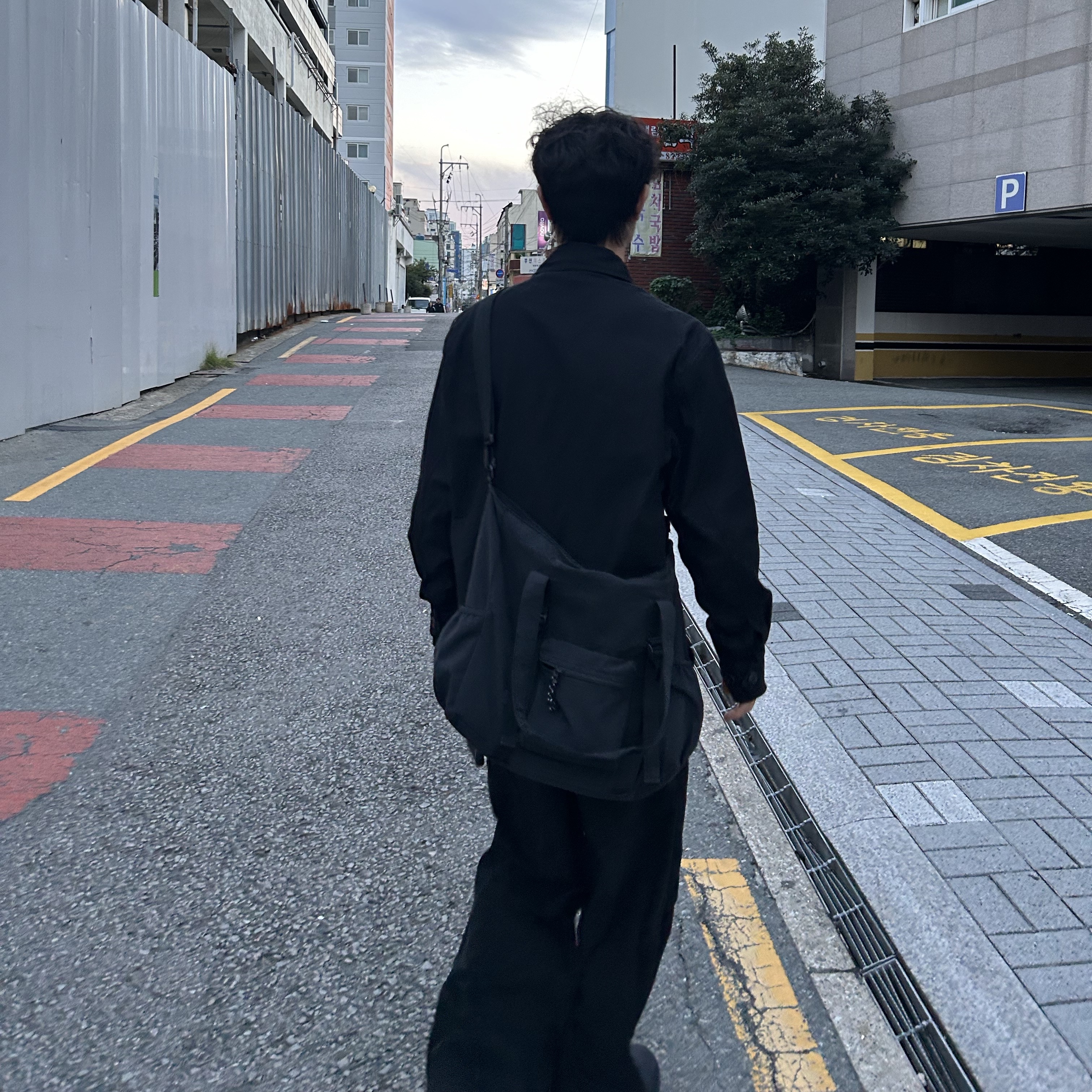 ETCE Velvet Double Knee Pants Black 착용 스타일 - 3
