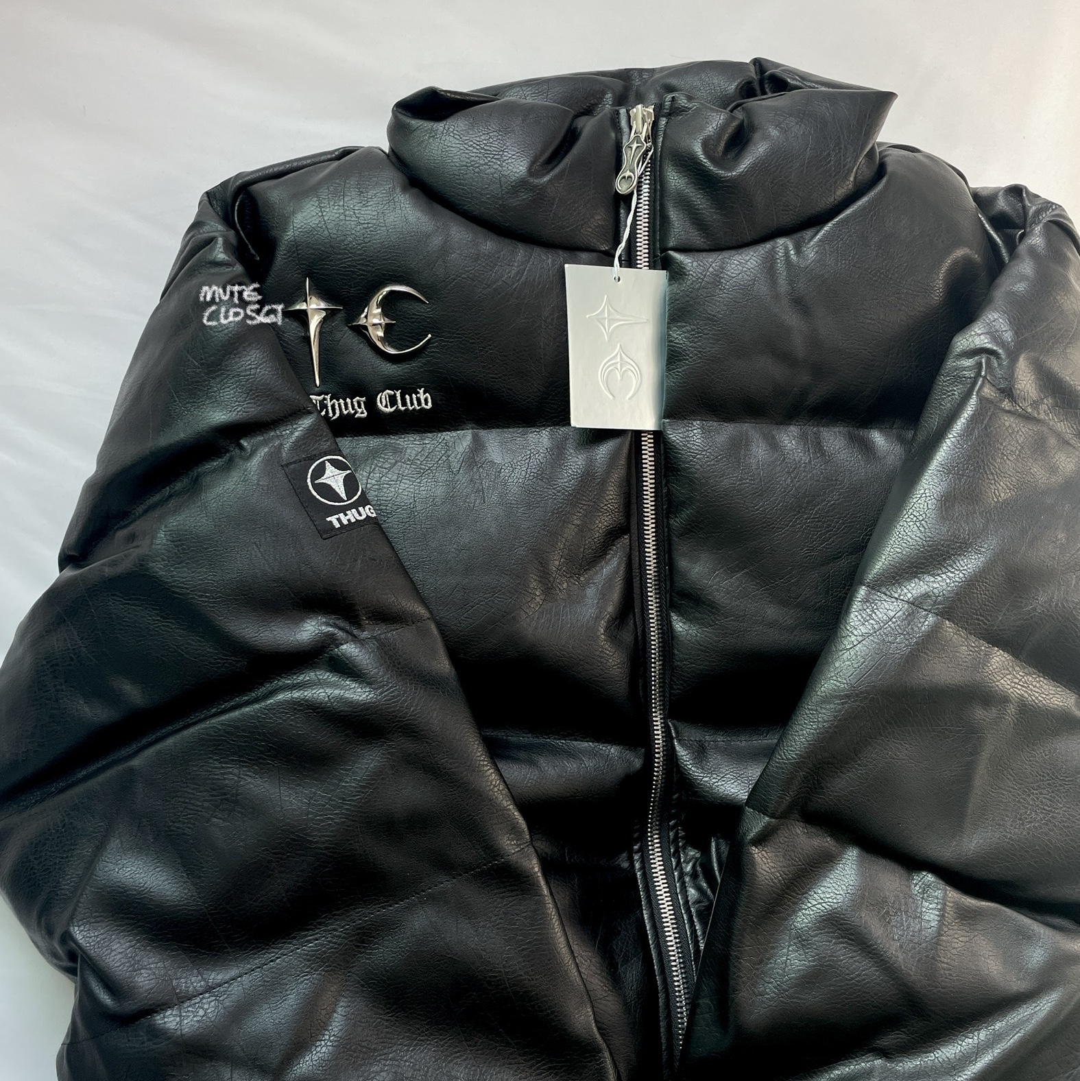 Thug Club Leather Puffer Jacket Black (Polyester) 착용 스타일