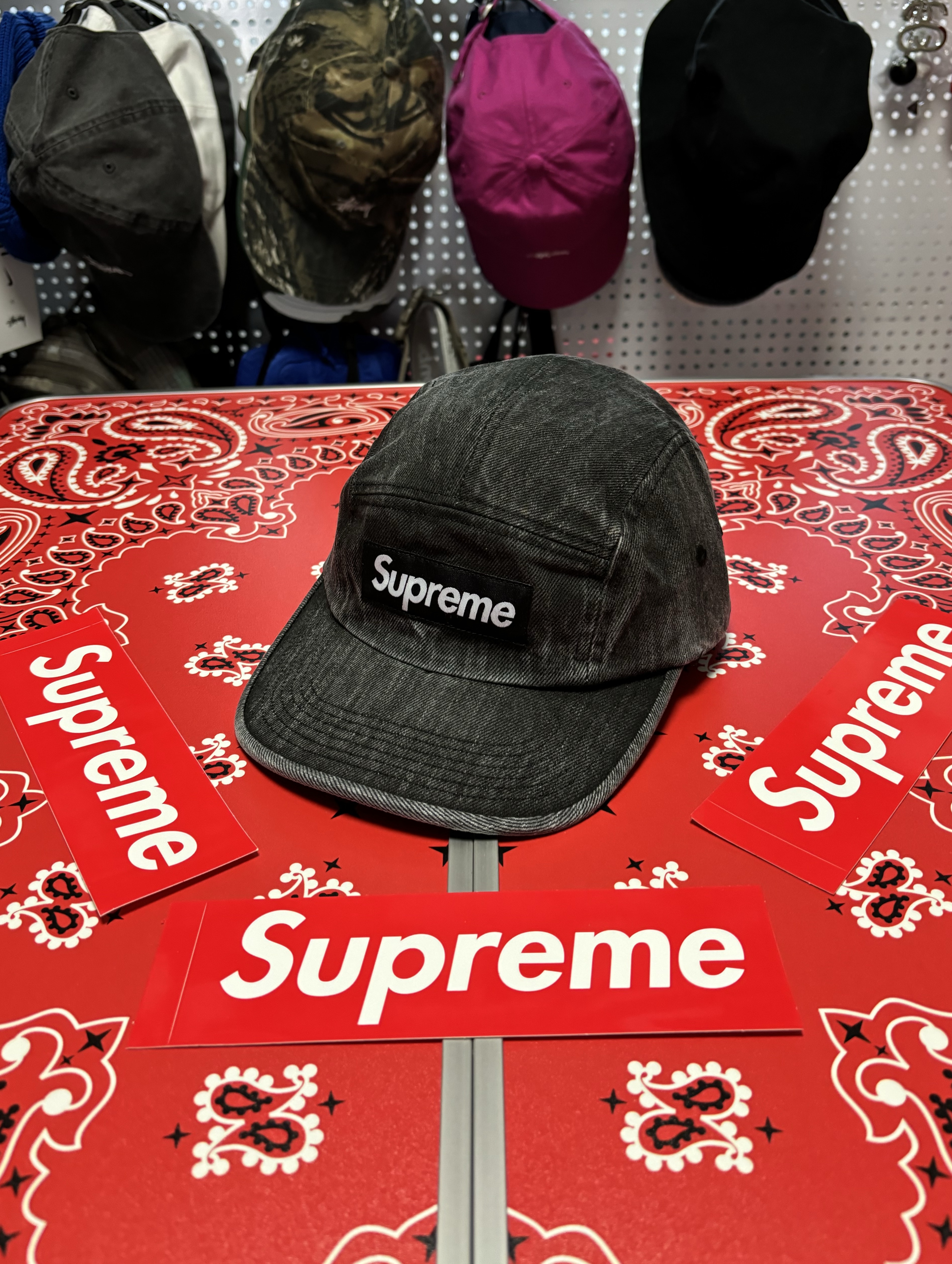 Supreme Coated Denim Camp Cap Black - 24SS 착용 스타일 - 1