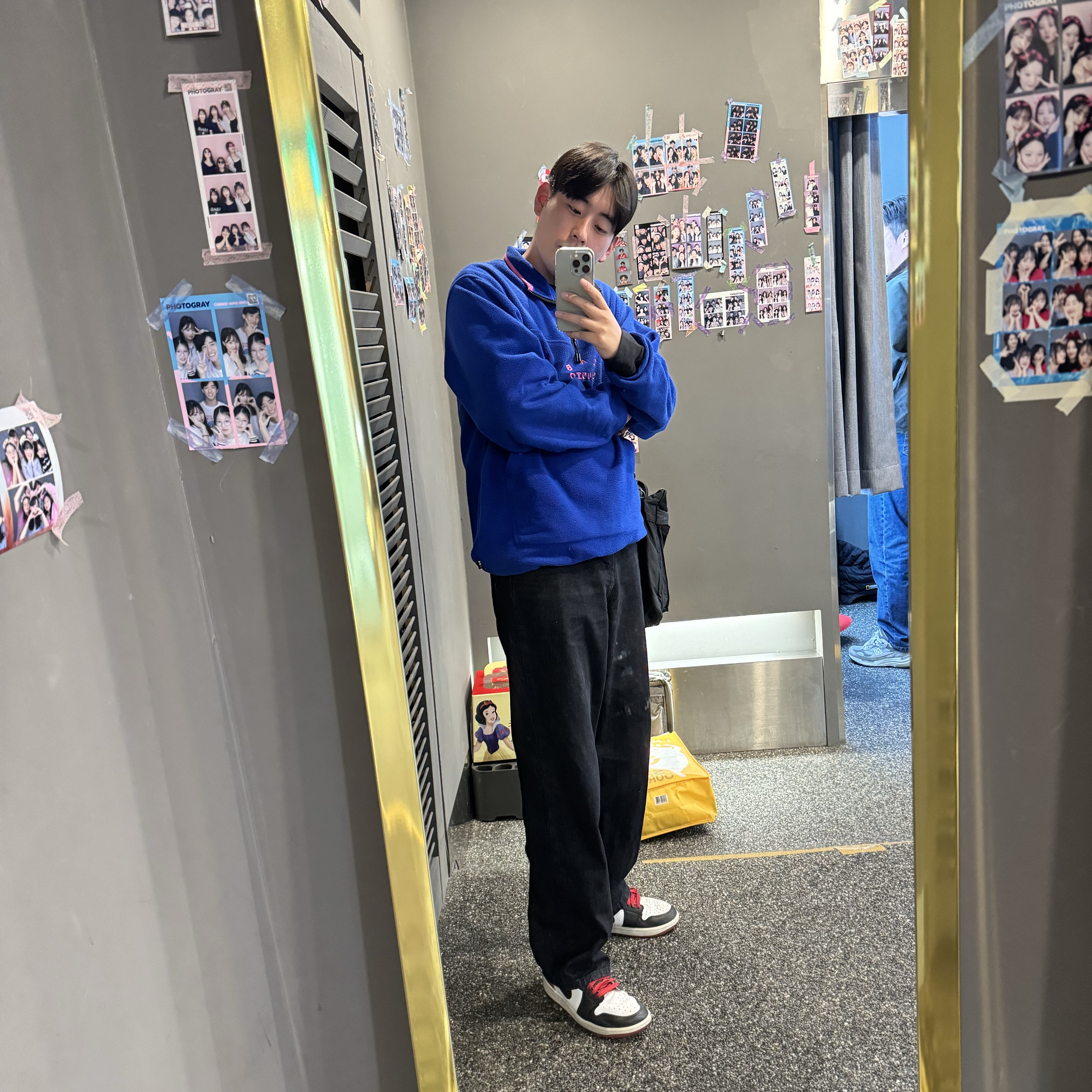 Jordan 1 Retro Low OG Black Toe, IAB Studio x Thor Fleece Blue Pink 착용 스타일