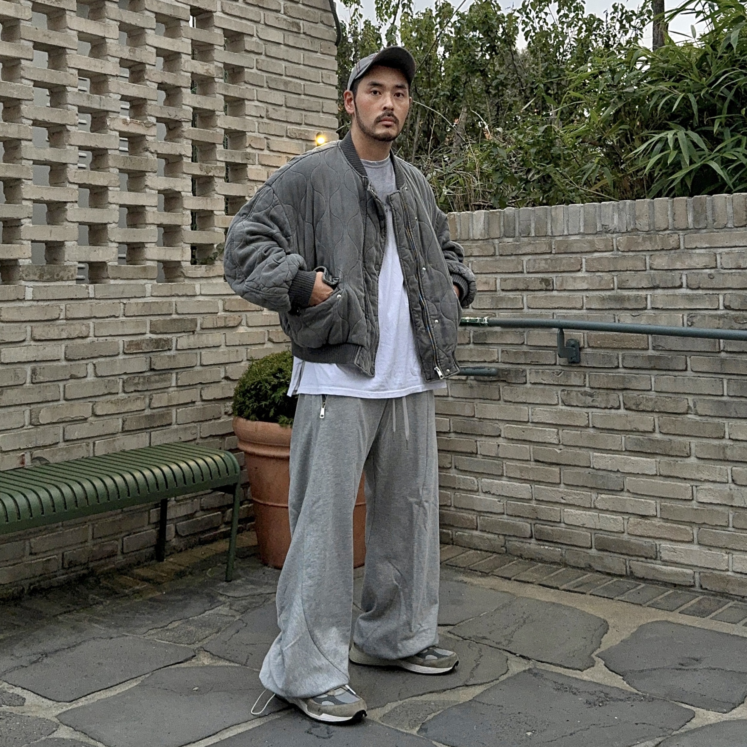 New Balance 992 Made in USA Grey - D Standard 착용 스타일 - 3
