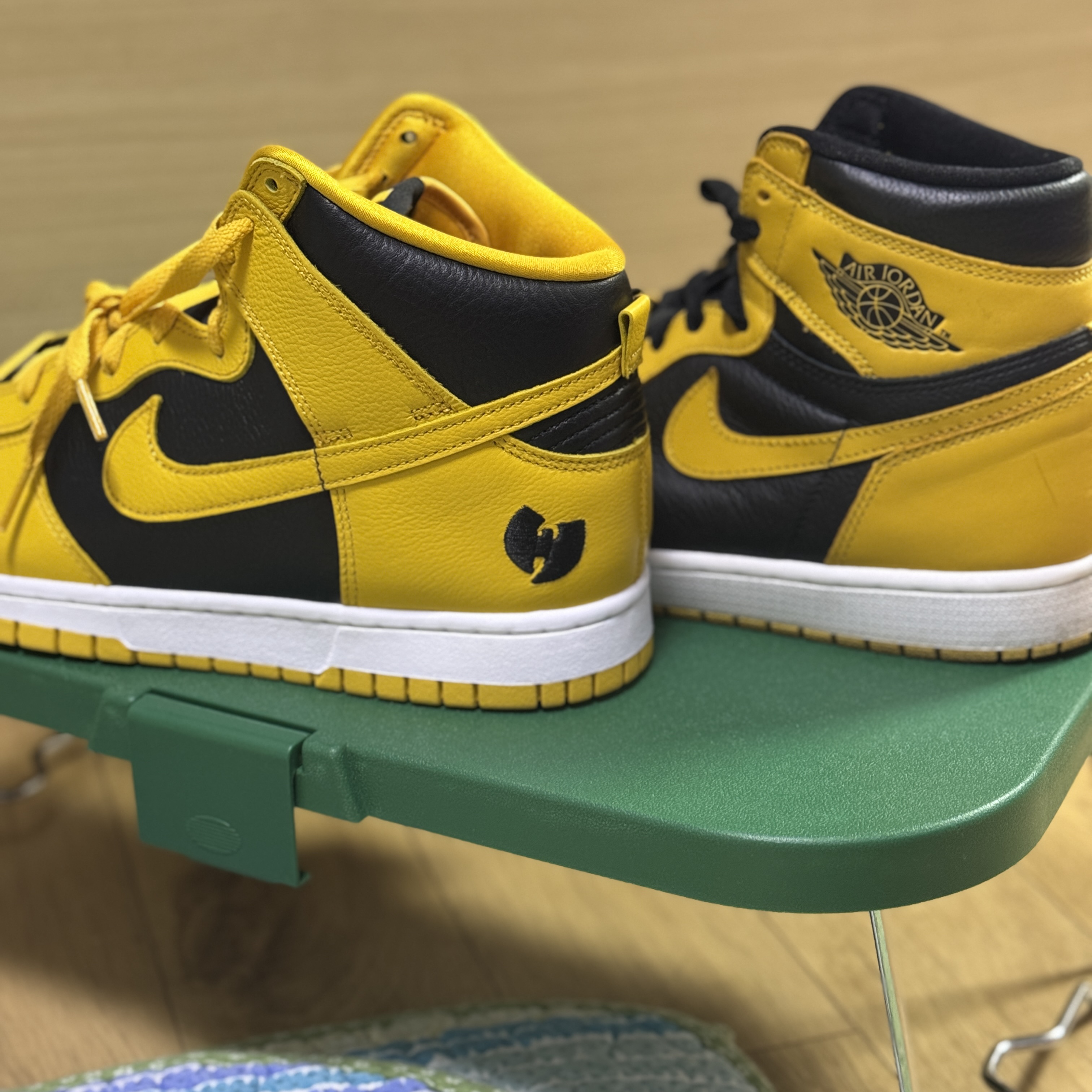 Nike Wu-Tang Clan Dunk High Black and Pollen 착용 스타일 - 2