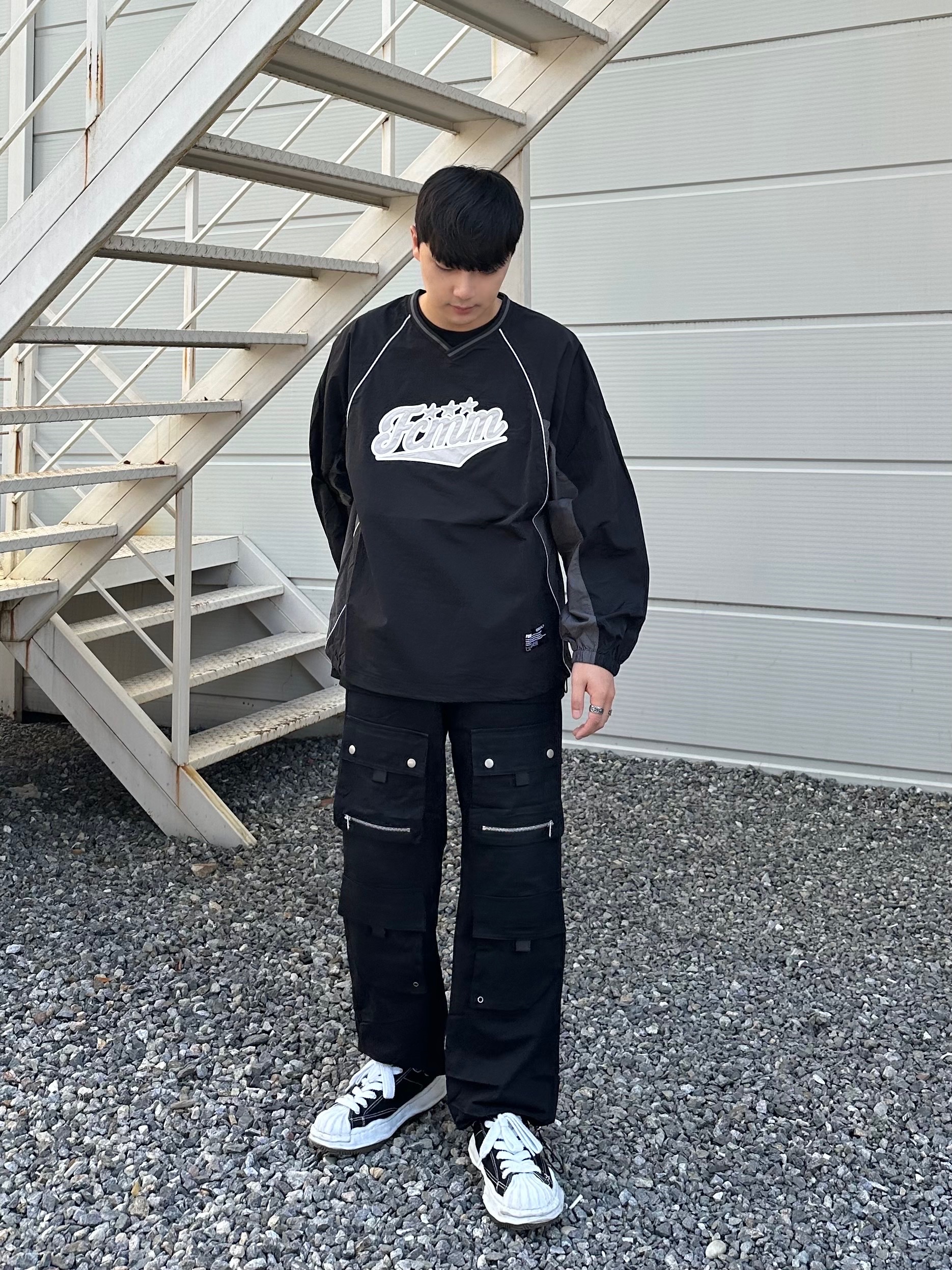 Maison Mihara Yasuhiro Peterson OG Sole Canvas Low Sneakers Black 착용 스타일 - 2