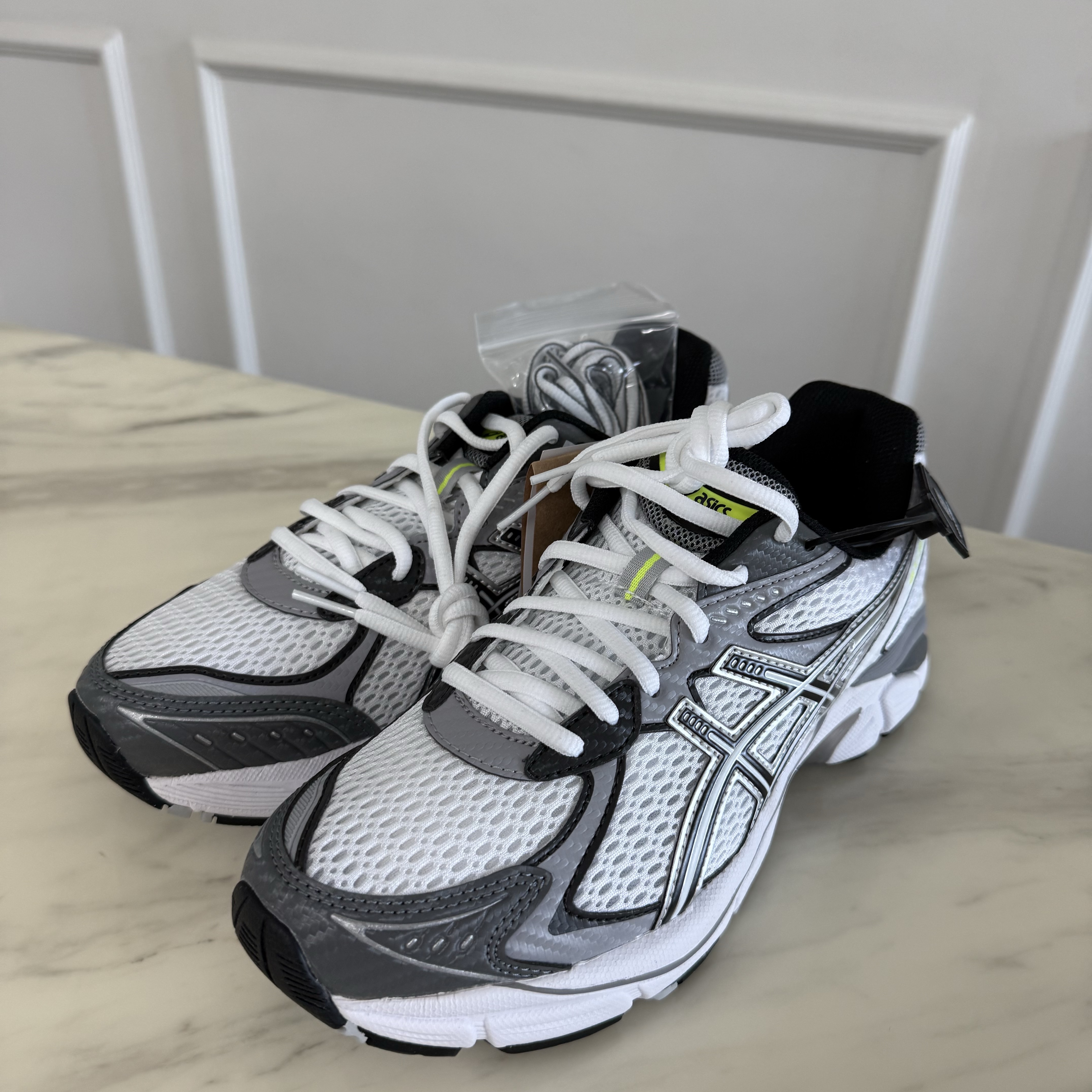 Asics x JJJJound GT-2160 White Black 착용 스타일