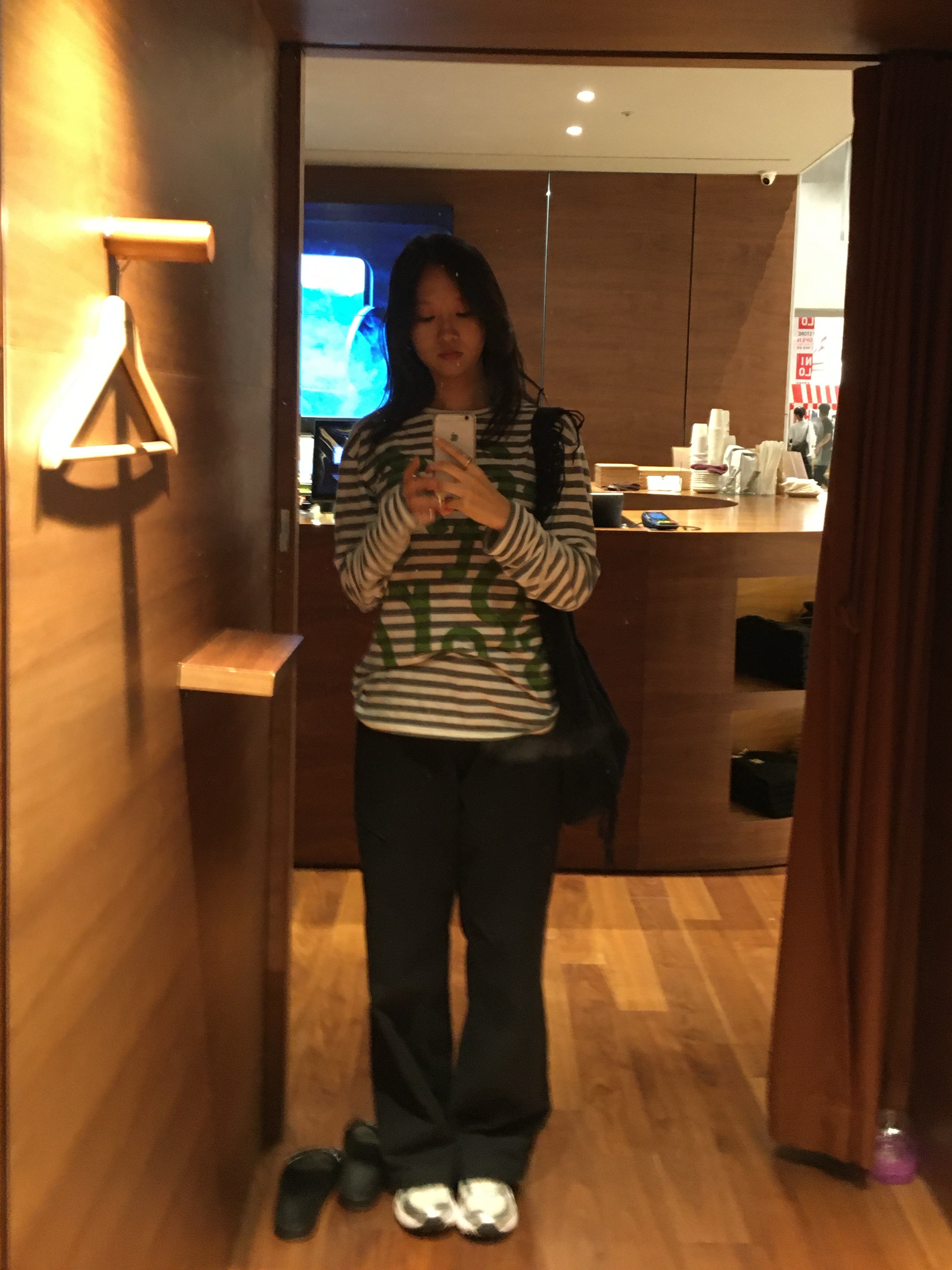 [KREAM 단독] Safarispot Ticketing Stripe Border Tee Gray 착용 스타일 - 2