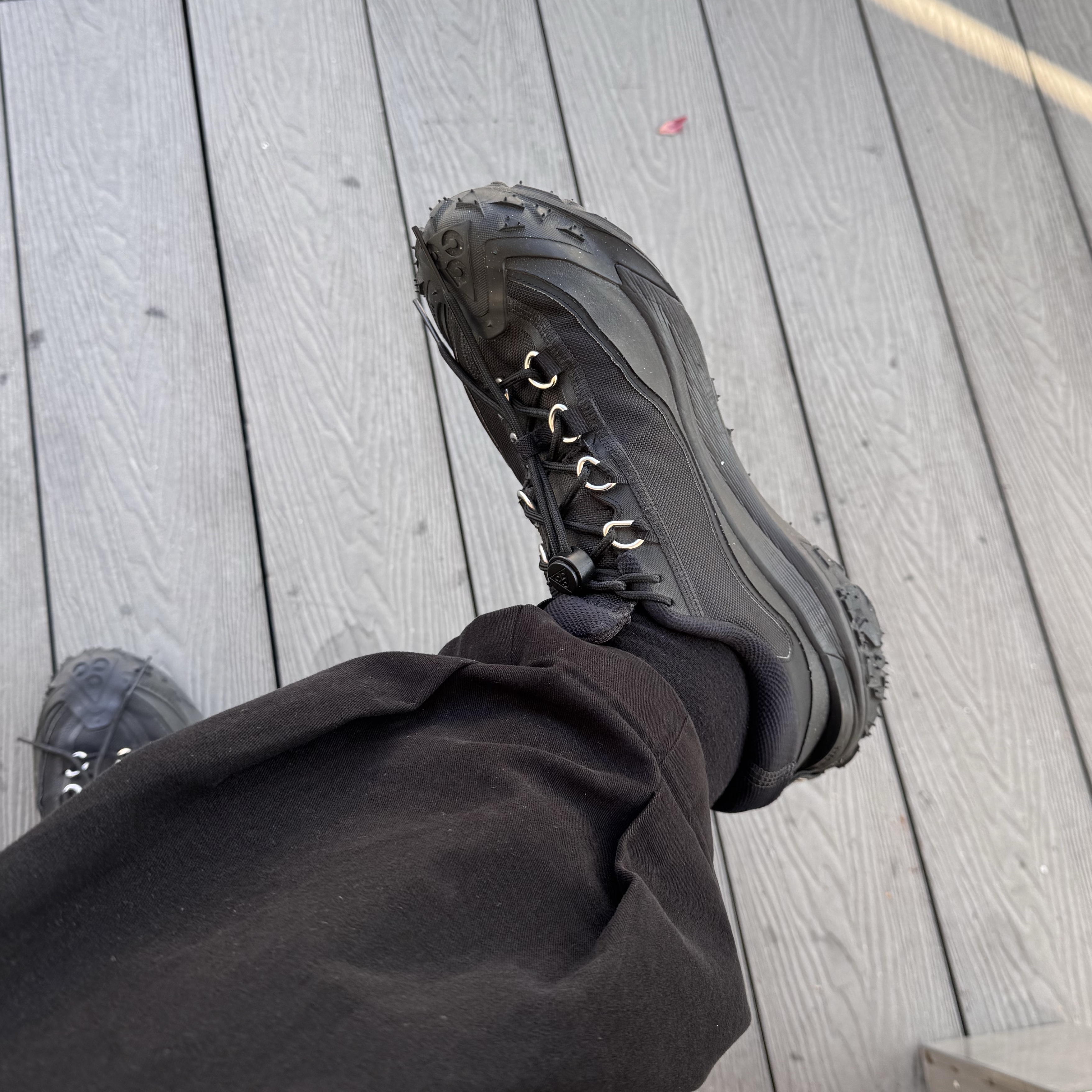 Nike x Comme des Garcons Homme Plus ACG Mountain Fly 2 Low Black 착용 스타일