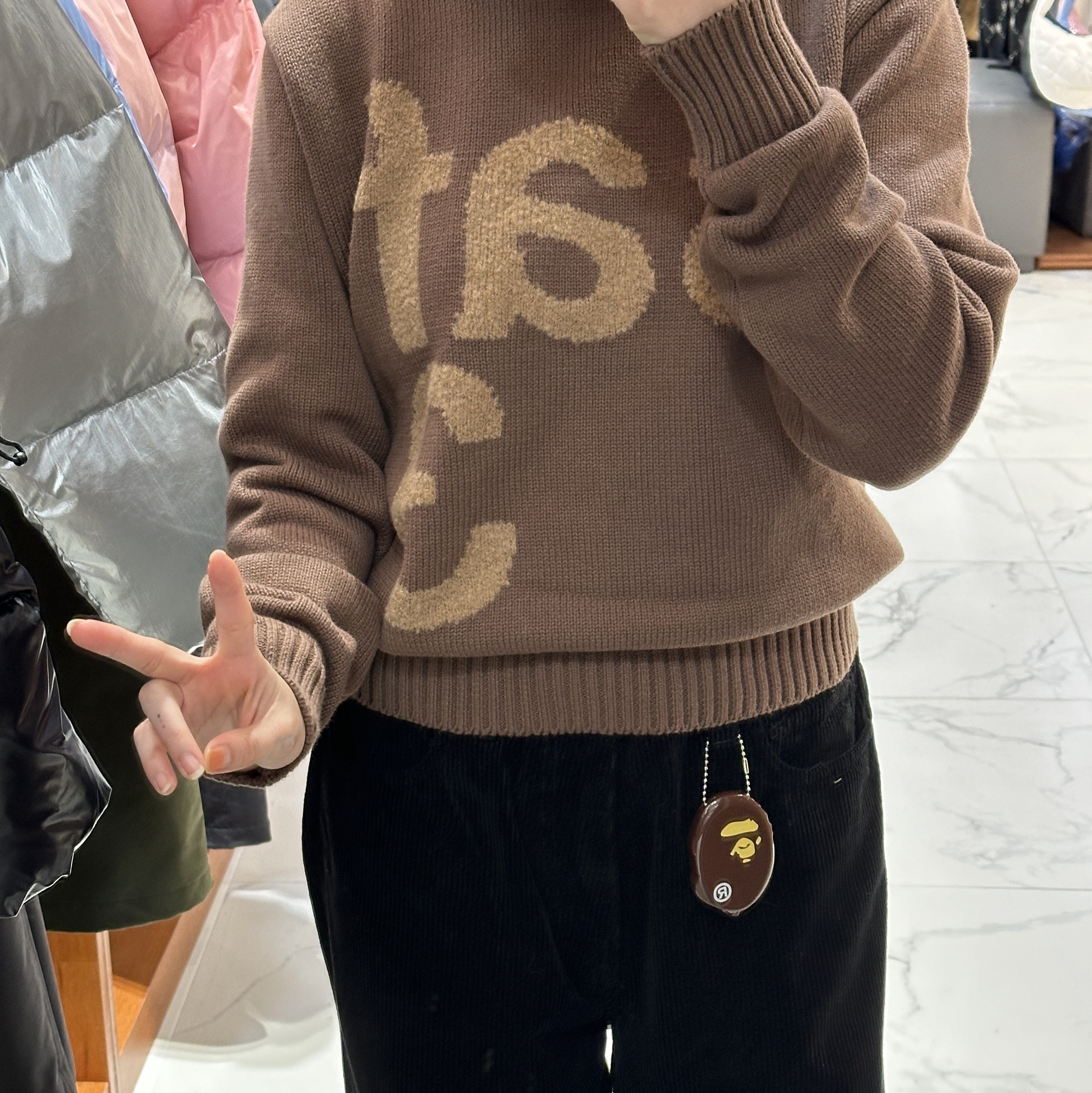 [KREAM 단독] Safarispot Women Basic Safari Knit Brown 착용 스타일